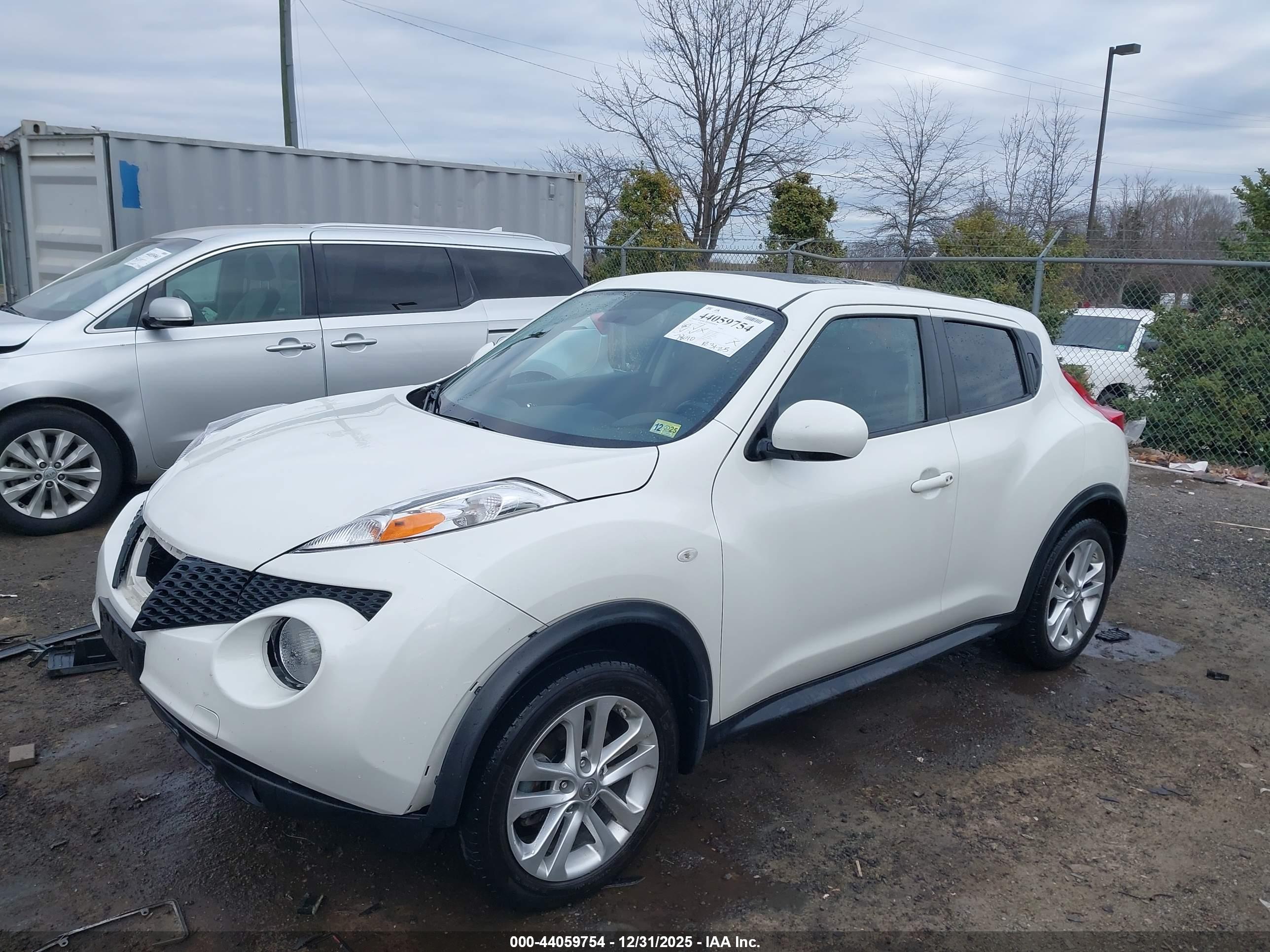 NISSAN JUKE image 2