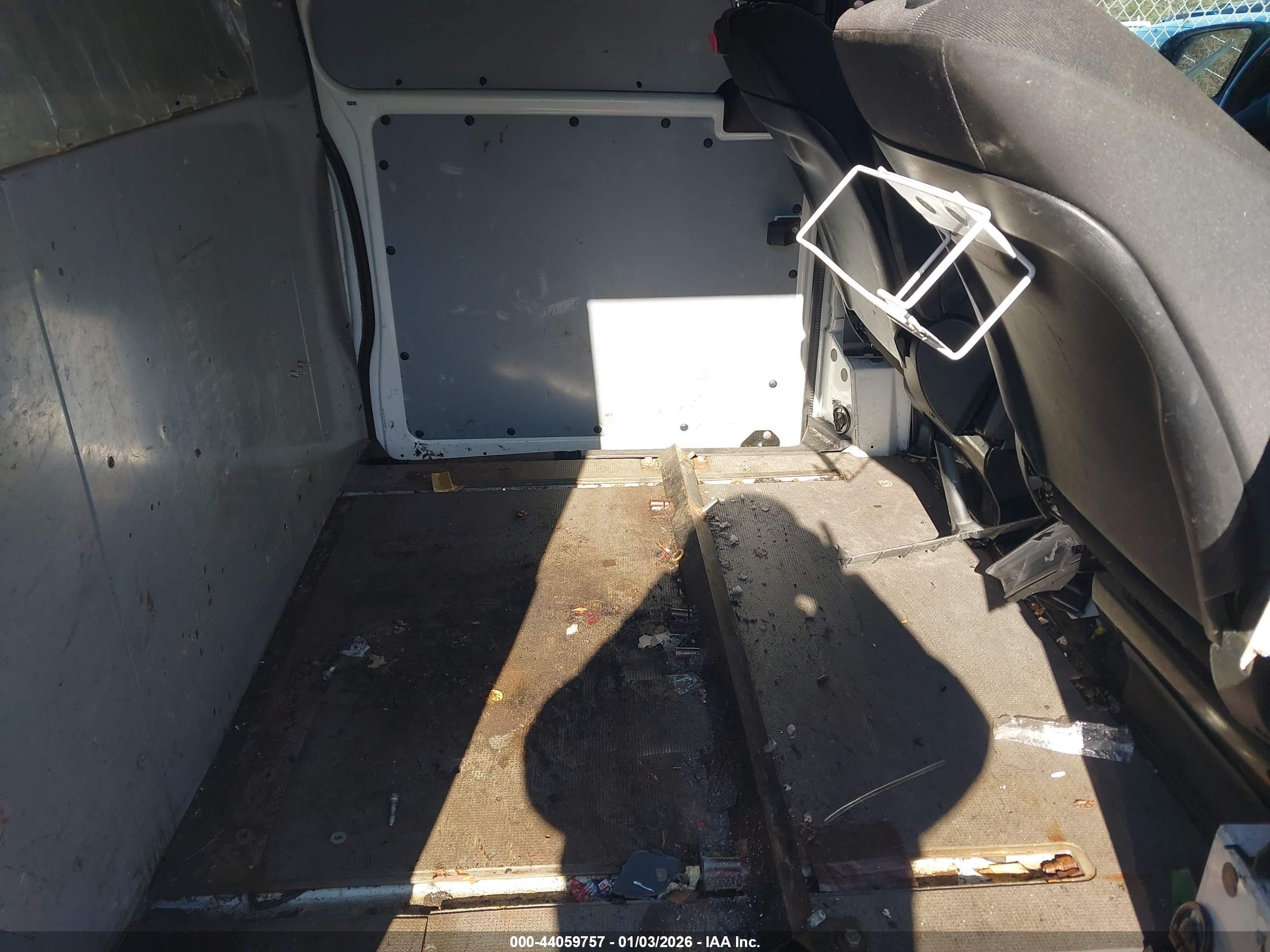 MERCEDES-BENZ METRIS image 8
