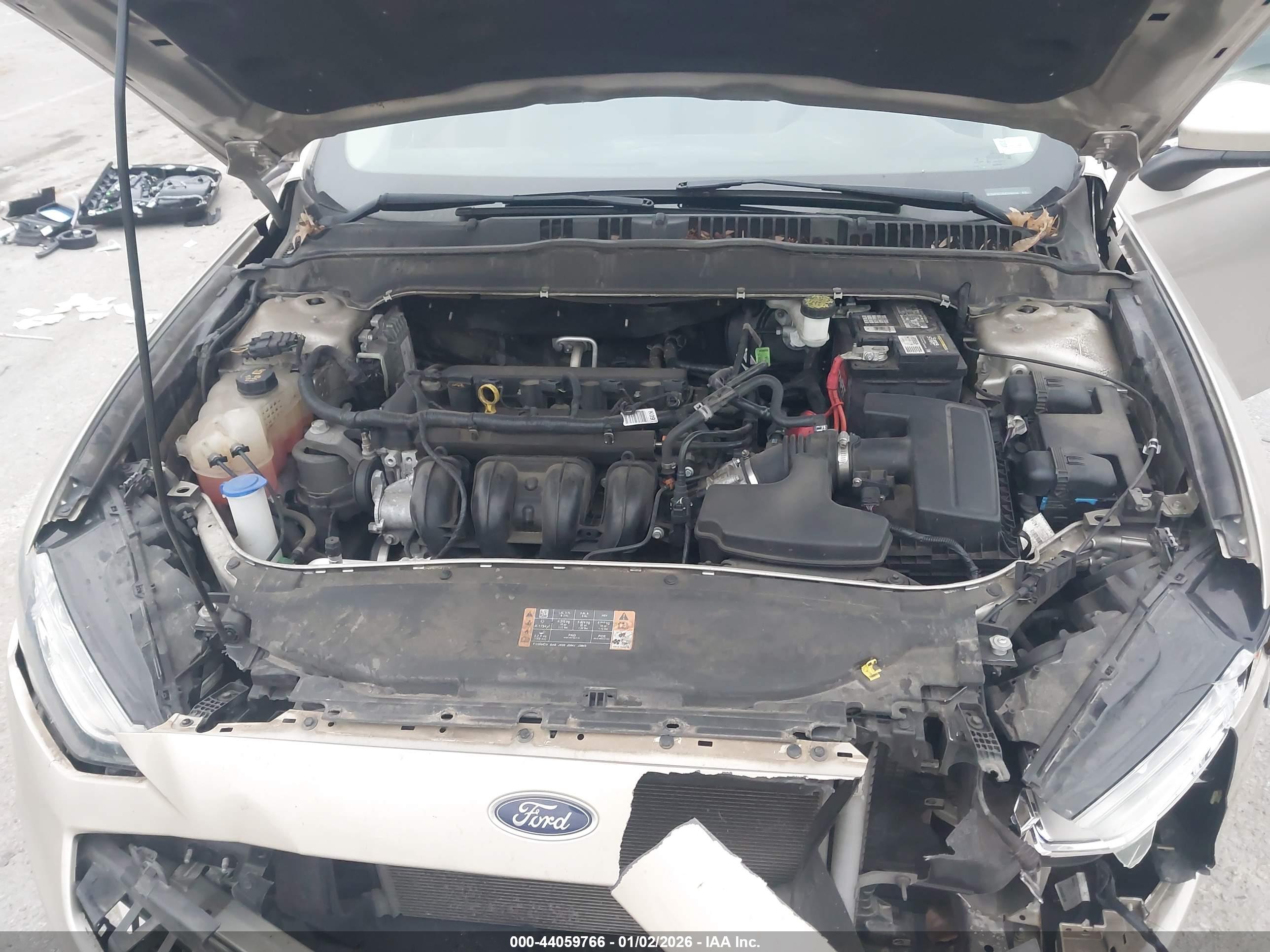 FORD FUSION image 10
