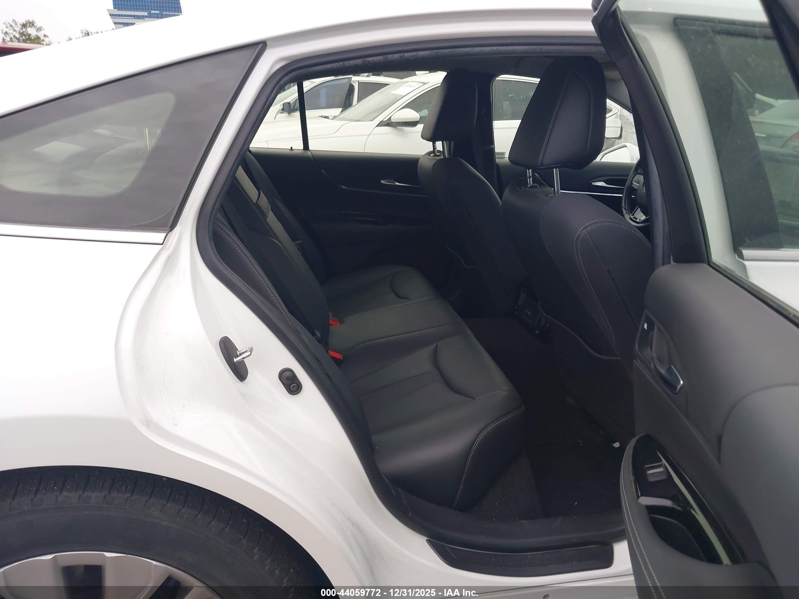 TOYOTA MIRAI image 8