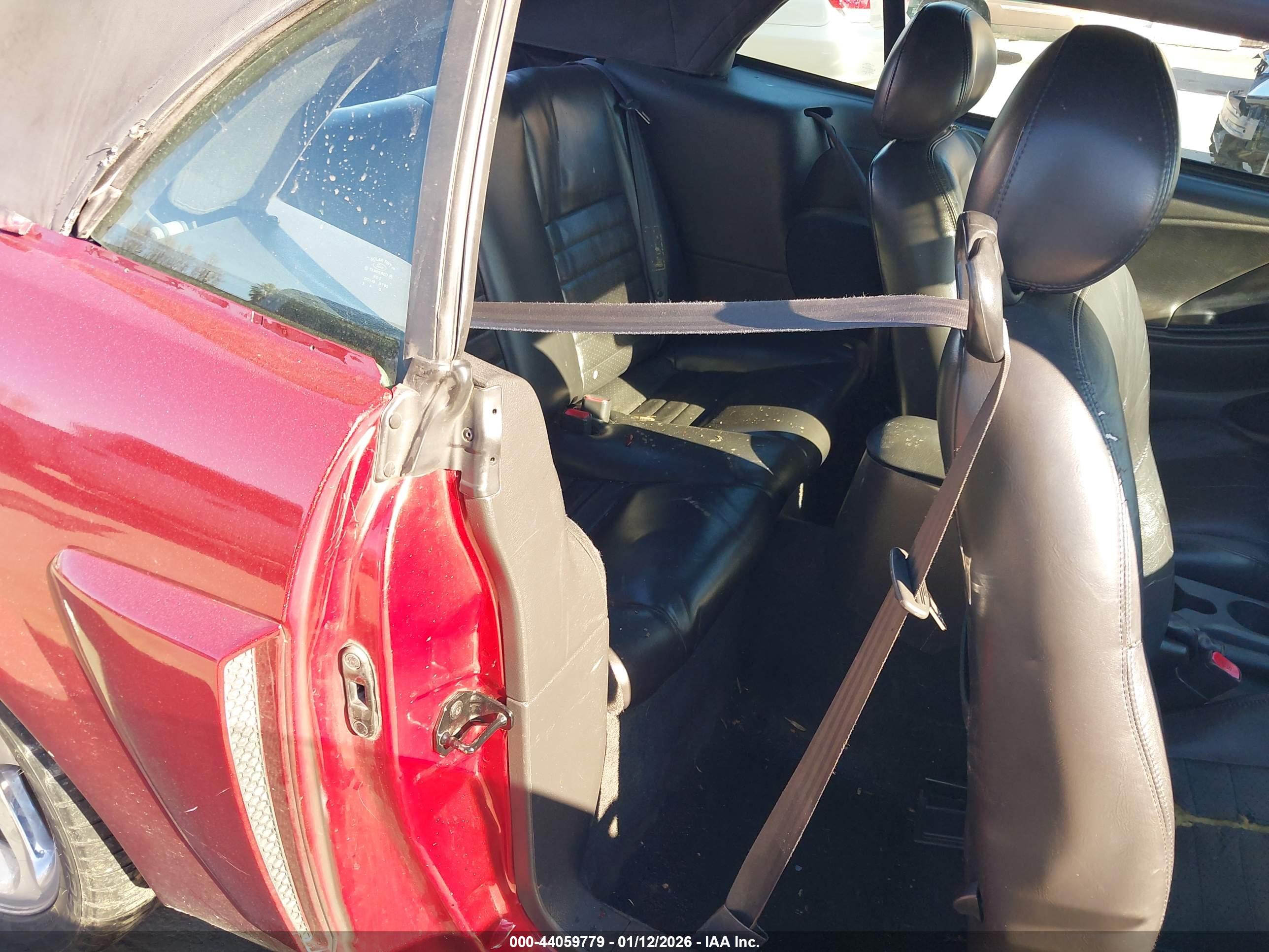 FORD MUSTANG image 8