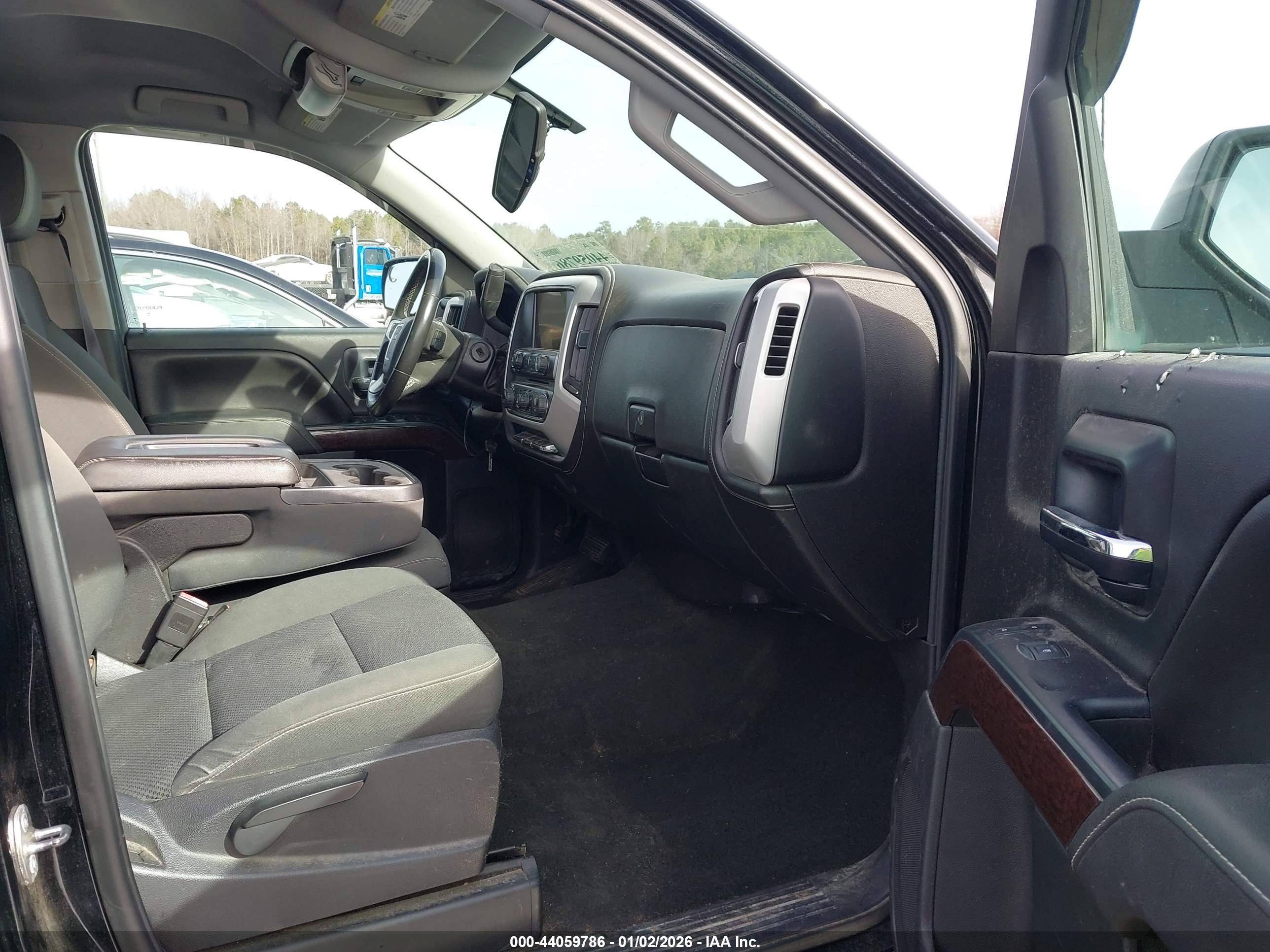 GMC SIERRA image 5