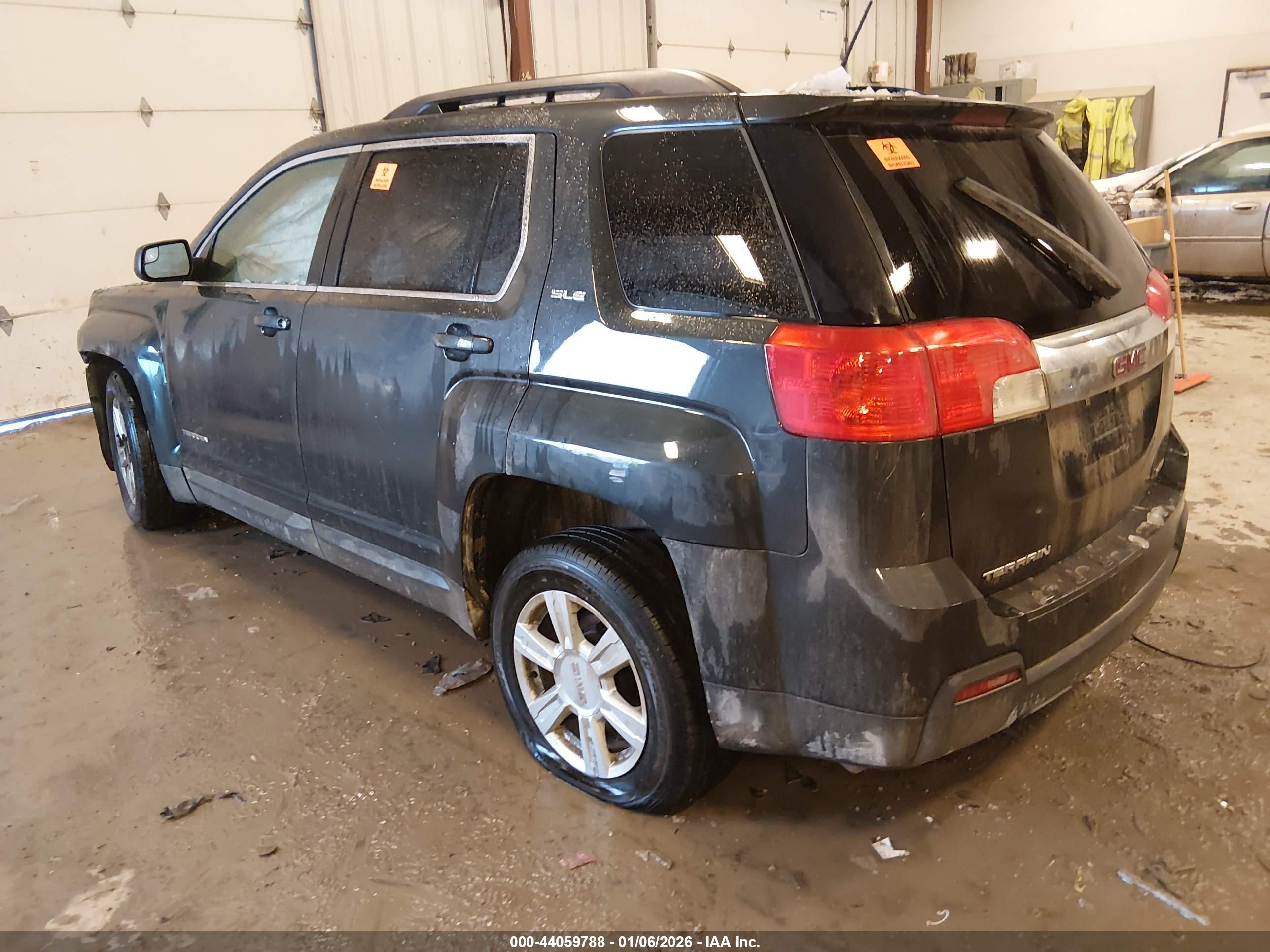 GMC TERRAIN image 3