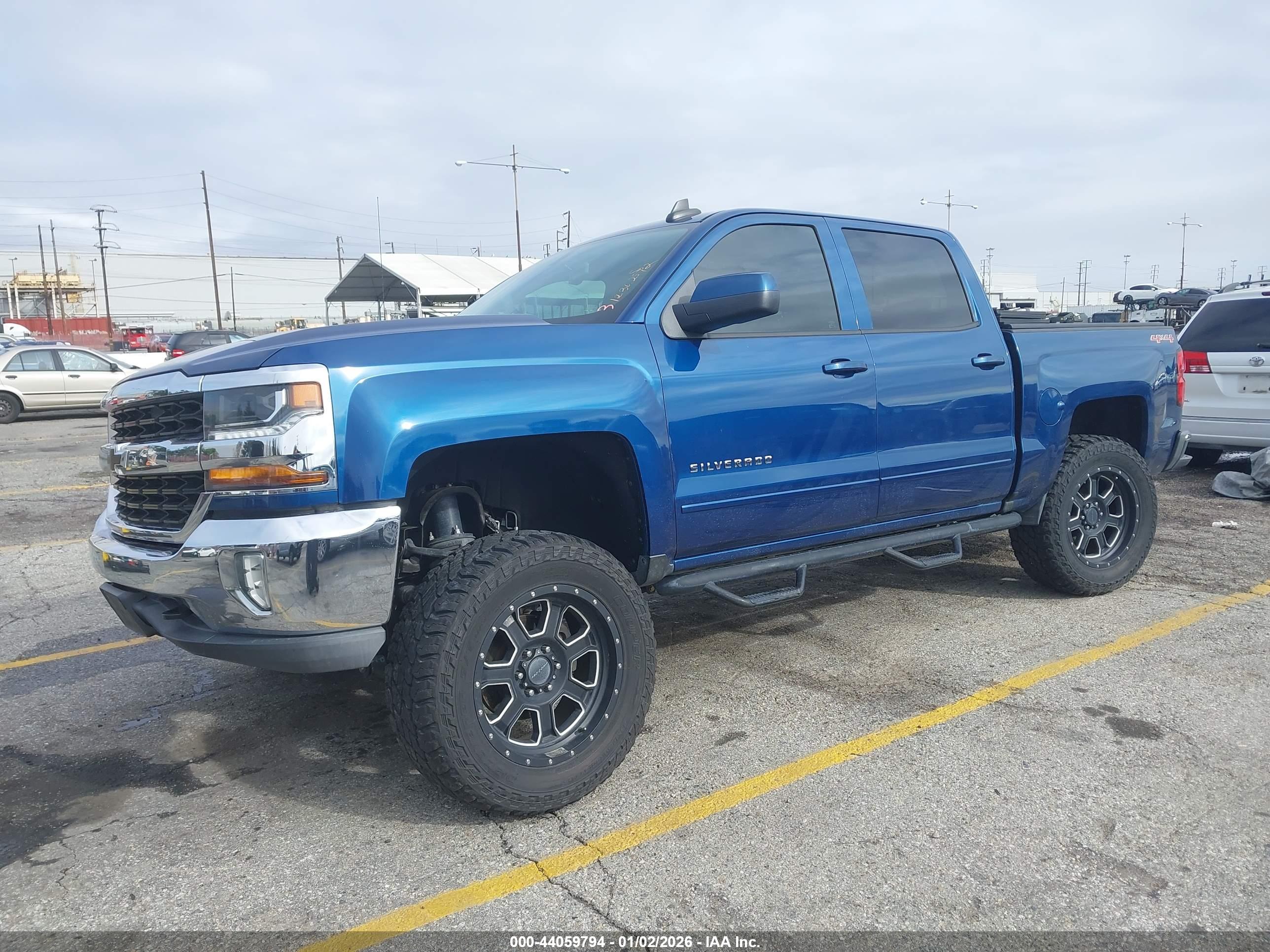 CHEVROLET SILVERADO image 2