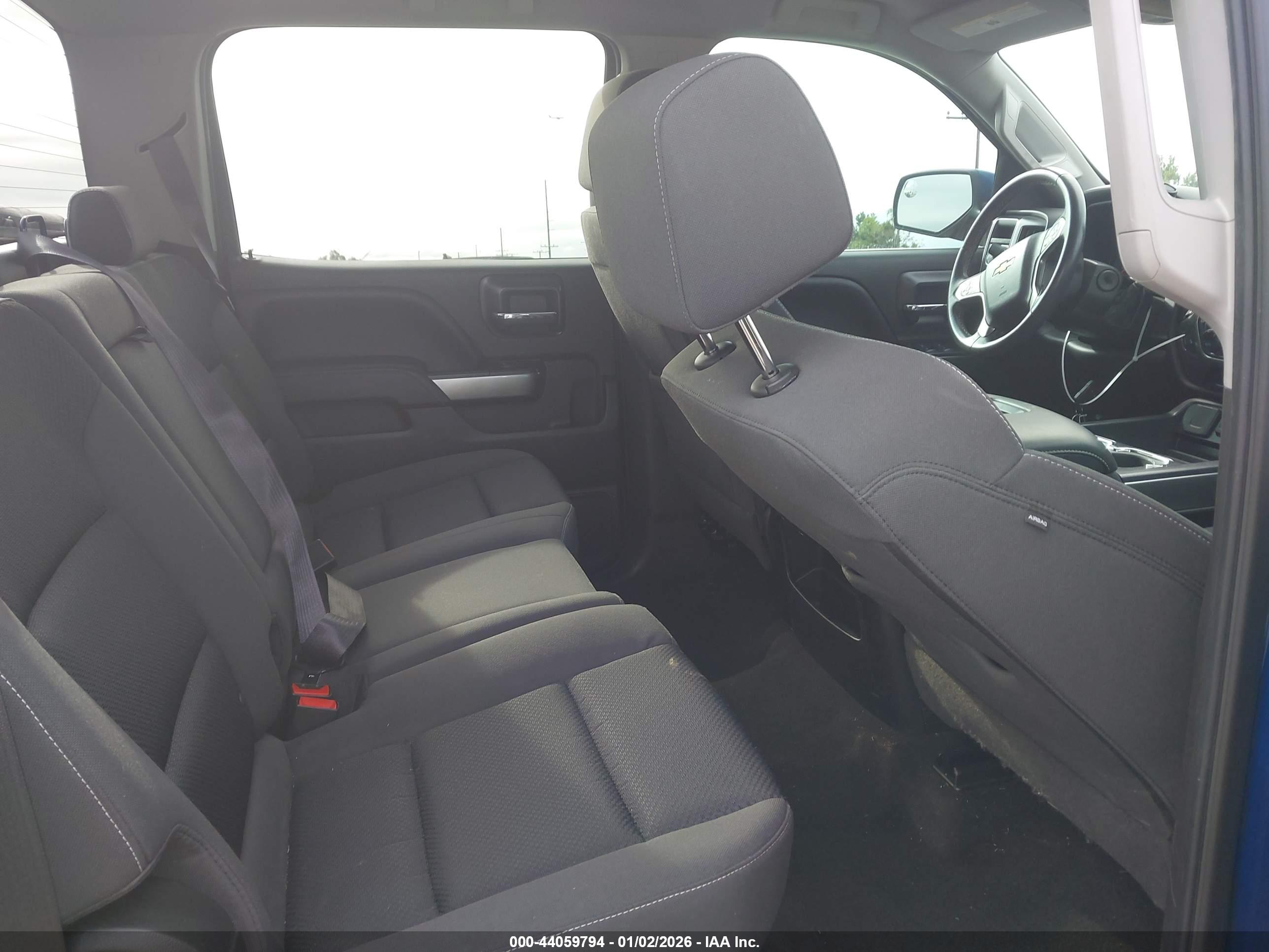 CHEVROLET SILVERADO image 8