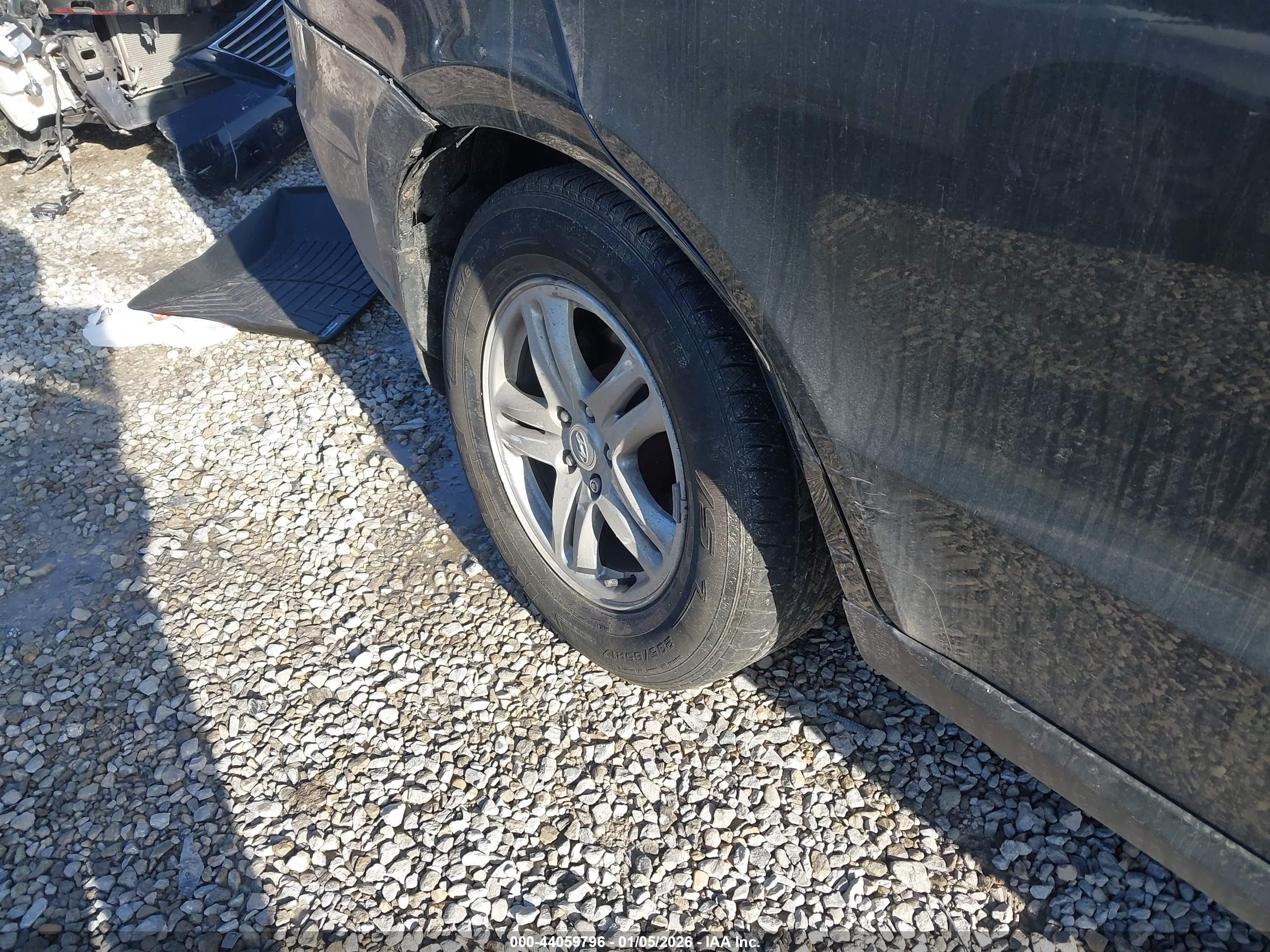HYUNDAI SANTA image 6
