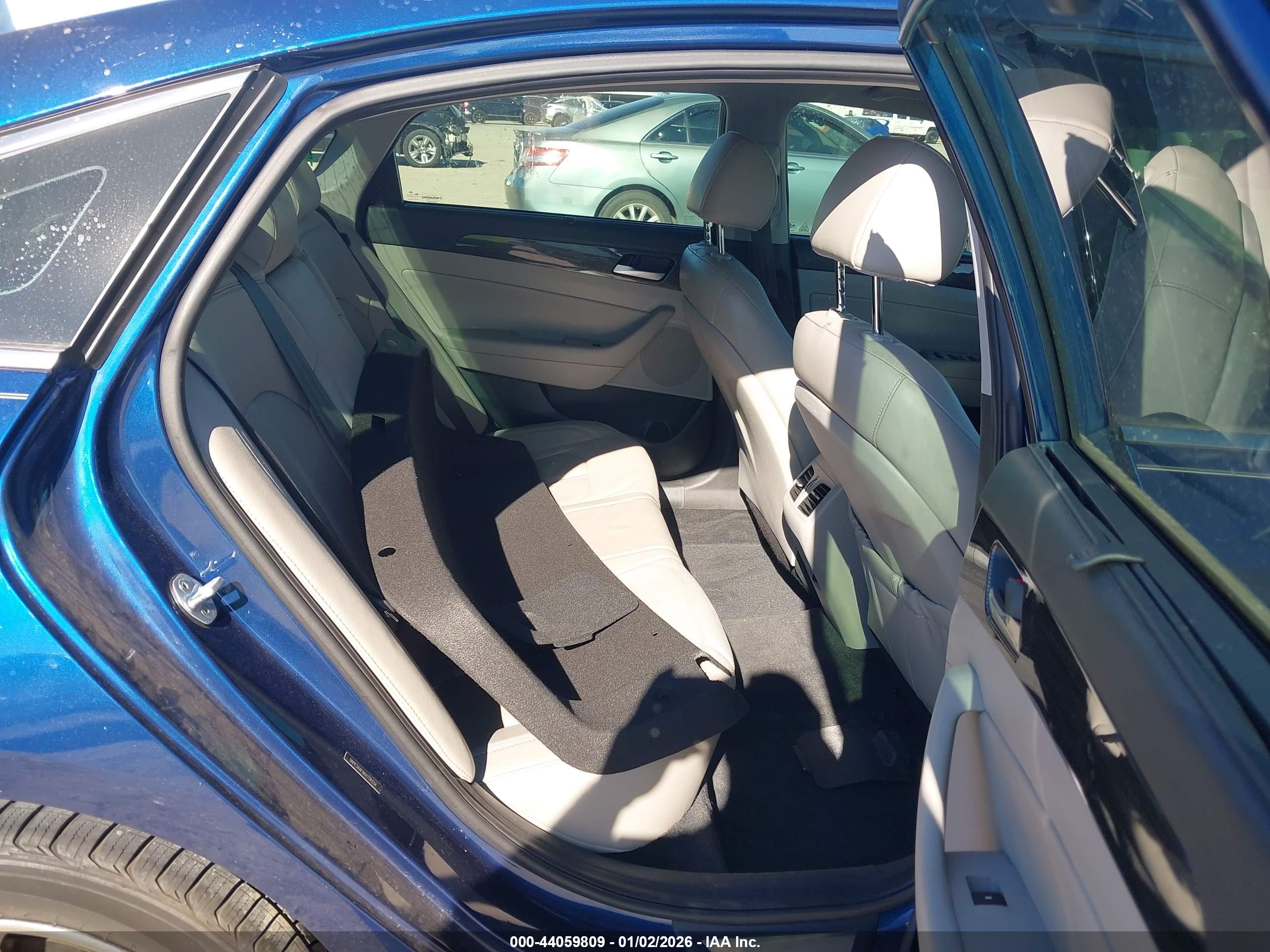 HYUNDAI SONATA image 8