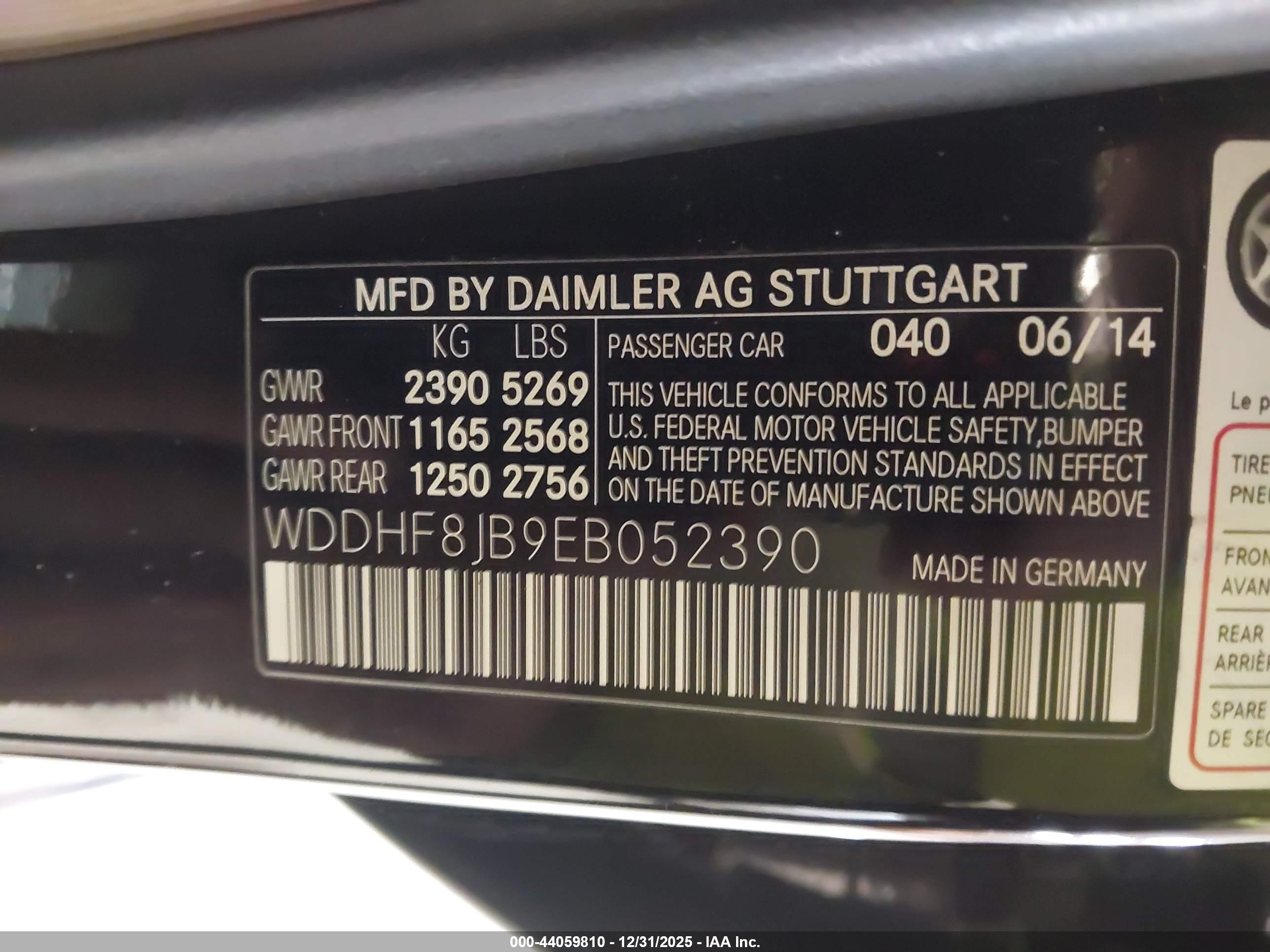 MERCEDES-BENZ E image 9
