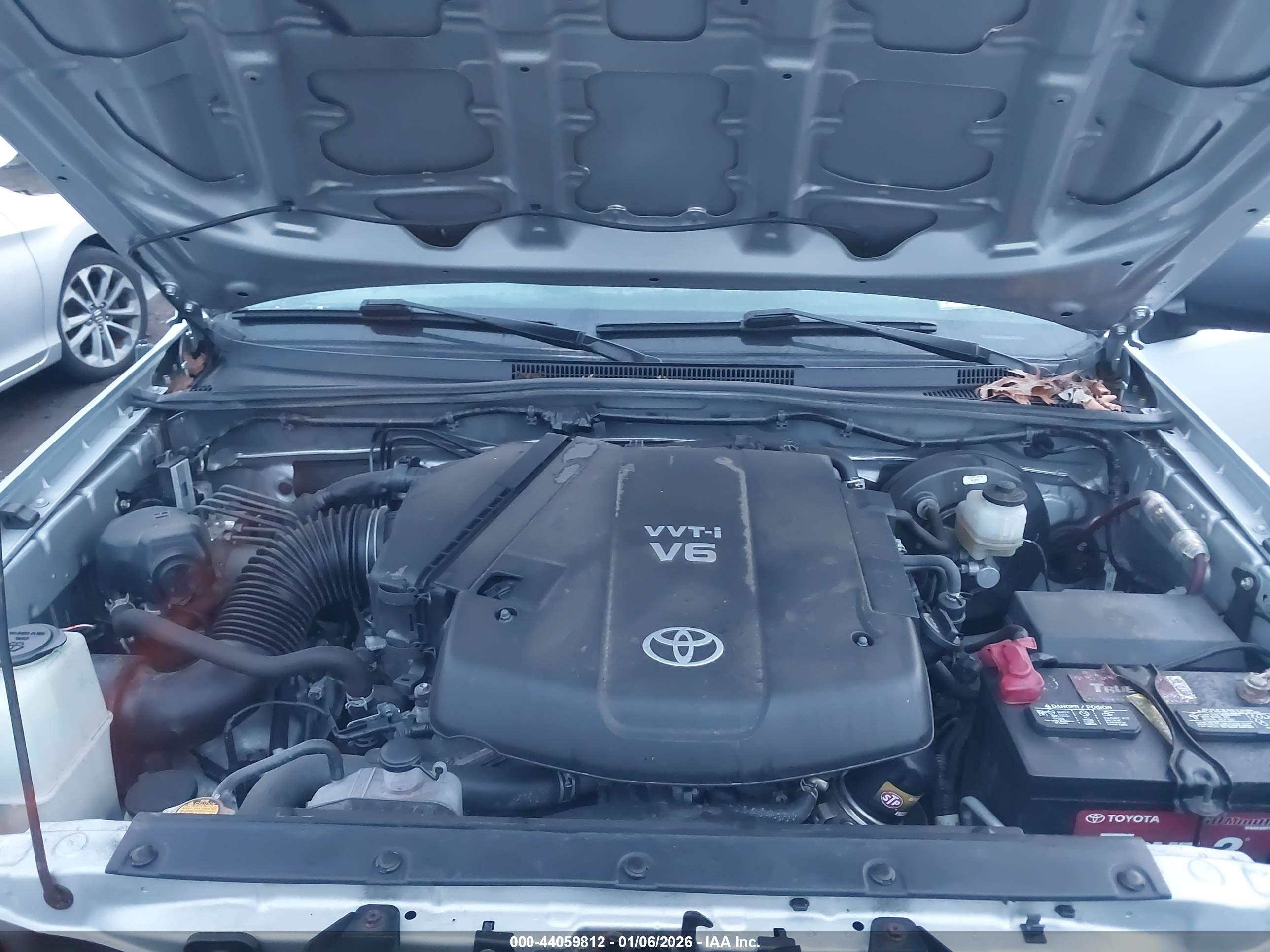 TOYOTA TACOMA image 10