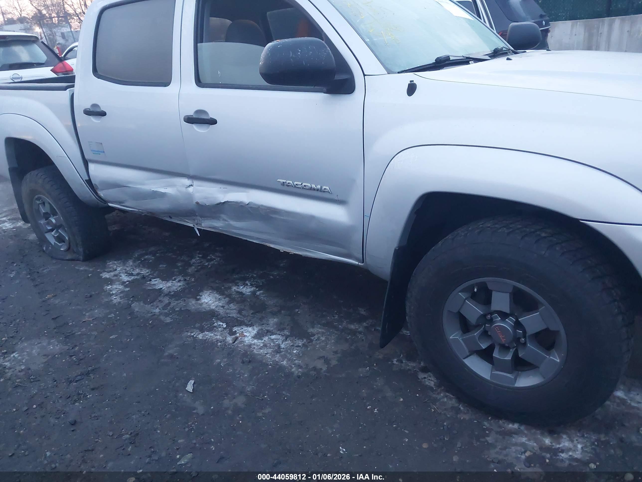 TOYOTA TACOMA image 6