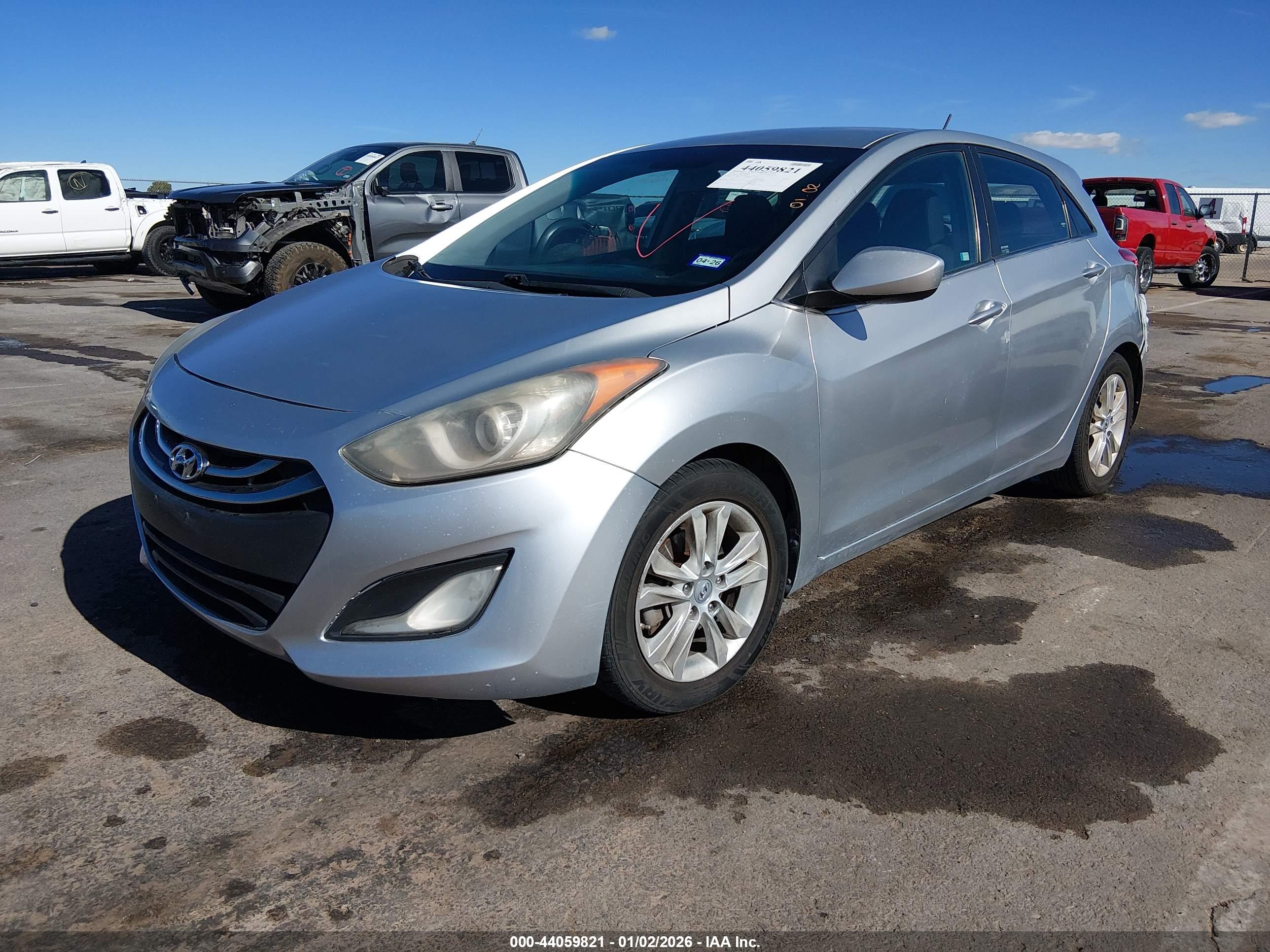 HYUNDAI ELANTRA image 2