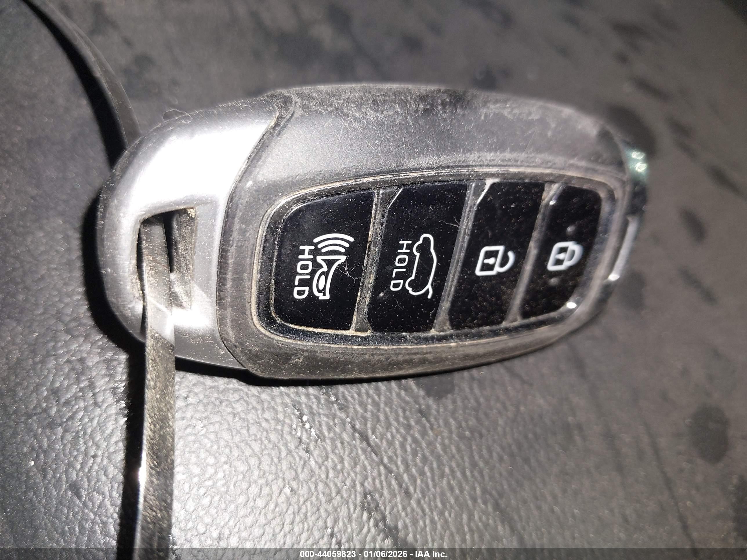 HYUNDAI KONA image 11