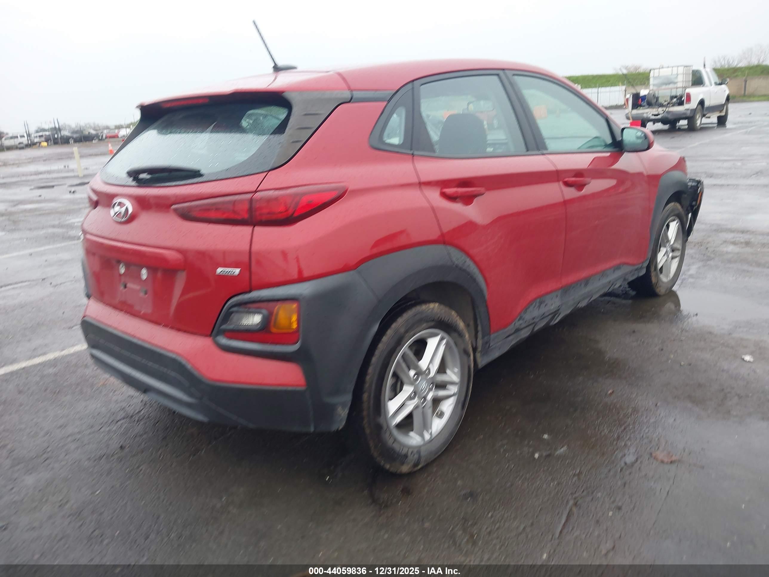 HYUNDAI KONA image 4