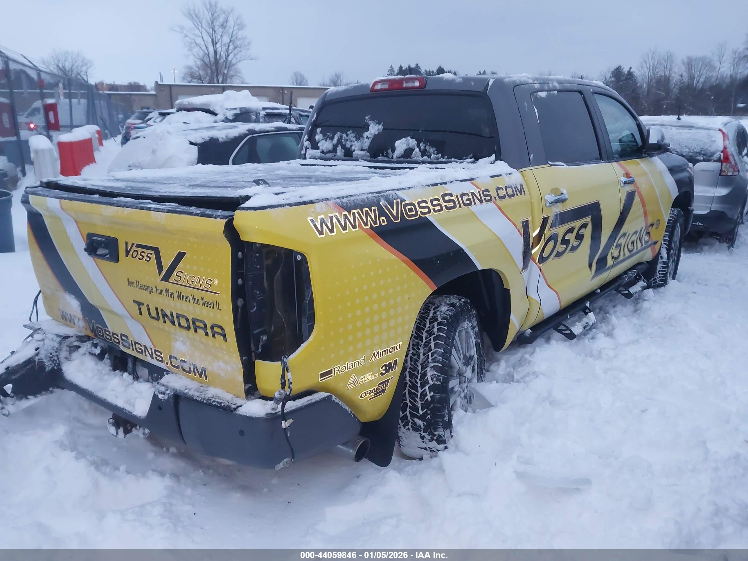 TOYOTA TUNDRA image 4