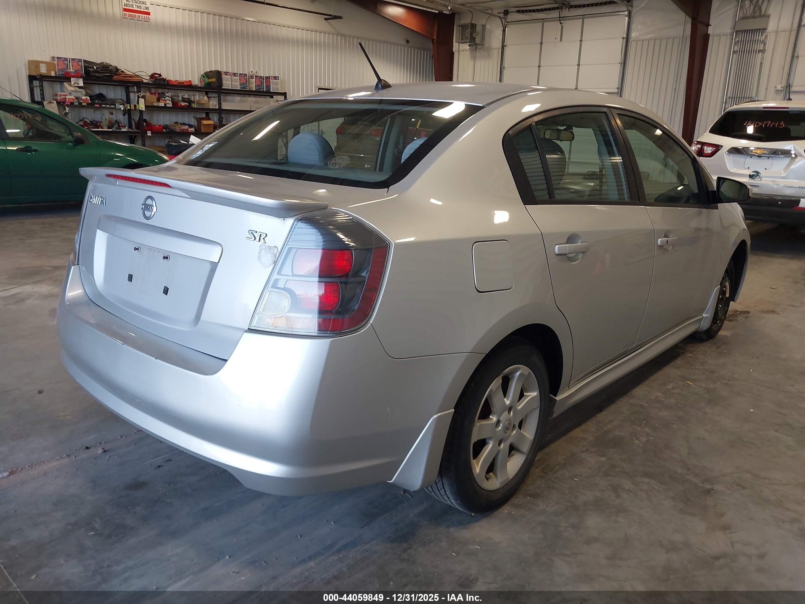 NISSAN SENTRA image 4