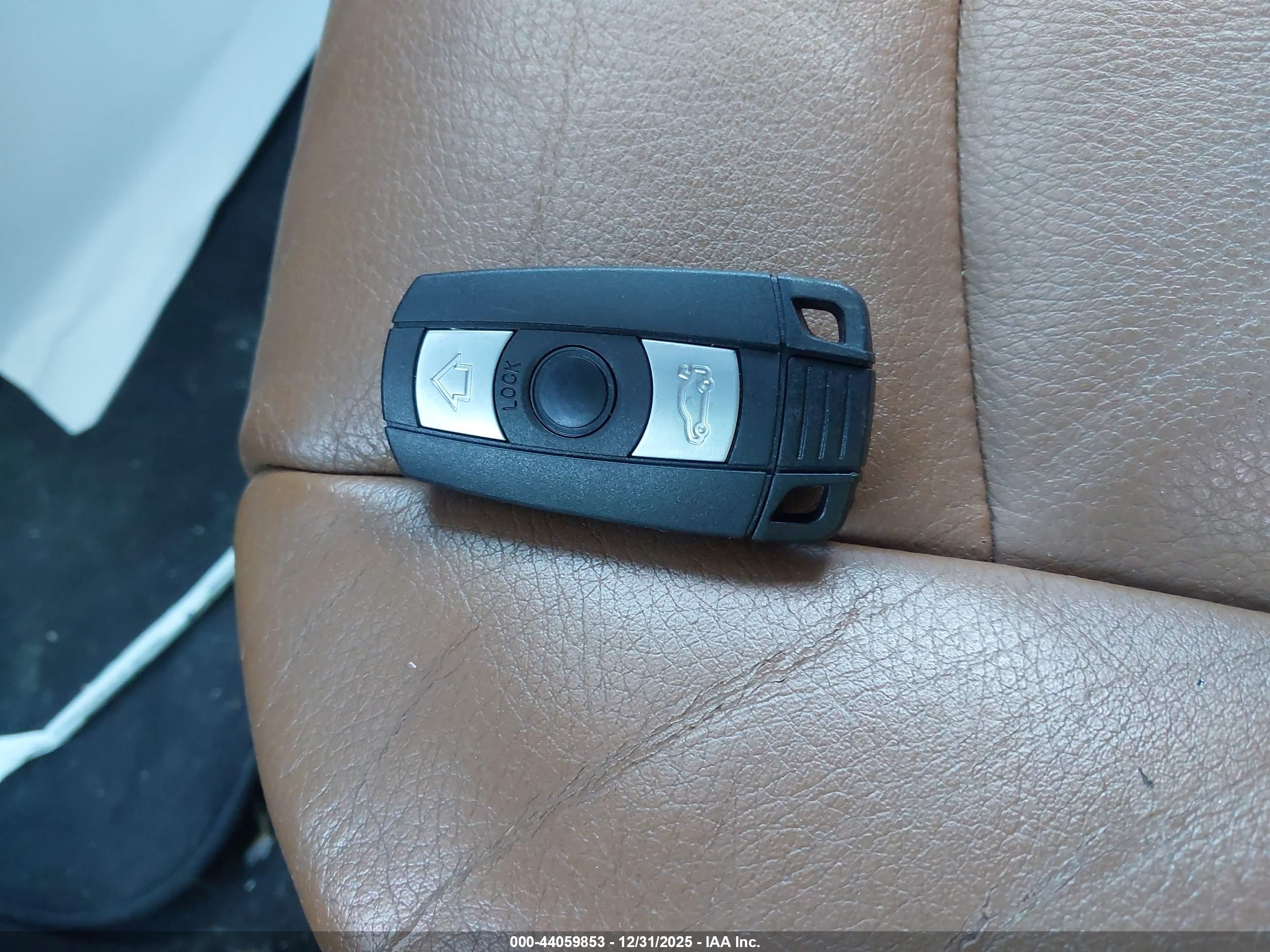 BMW 328I image 11