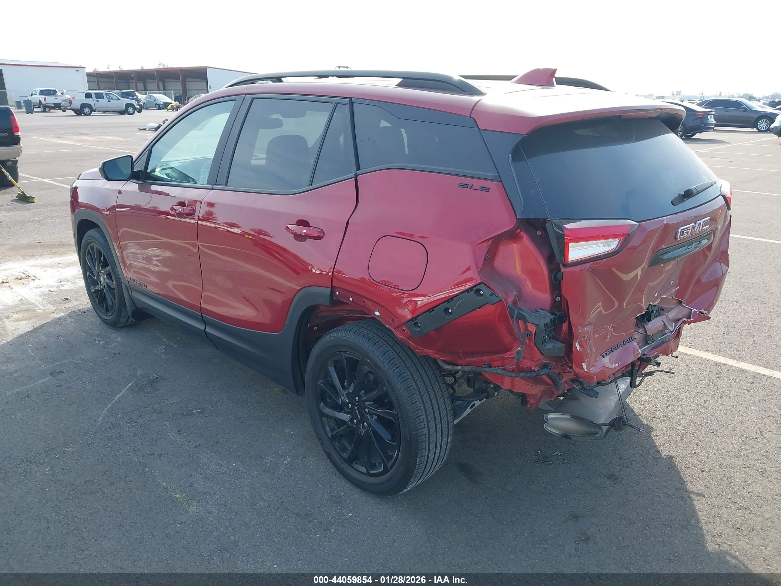 GMC TERRAIN image 3
