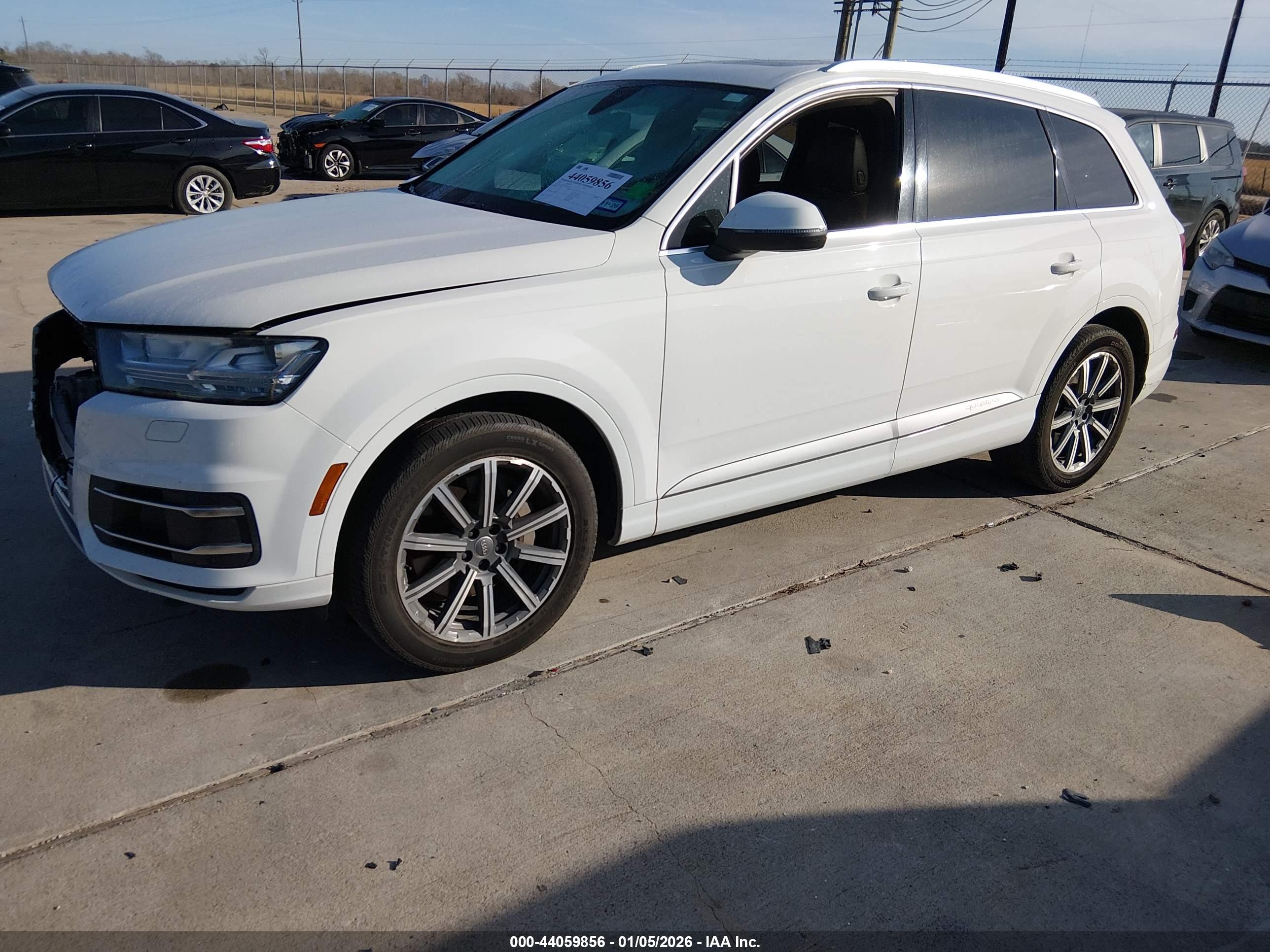 AUDI Q7 image 2