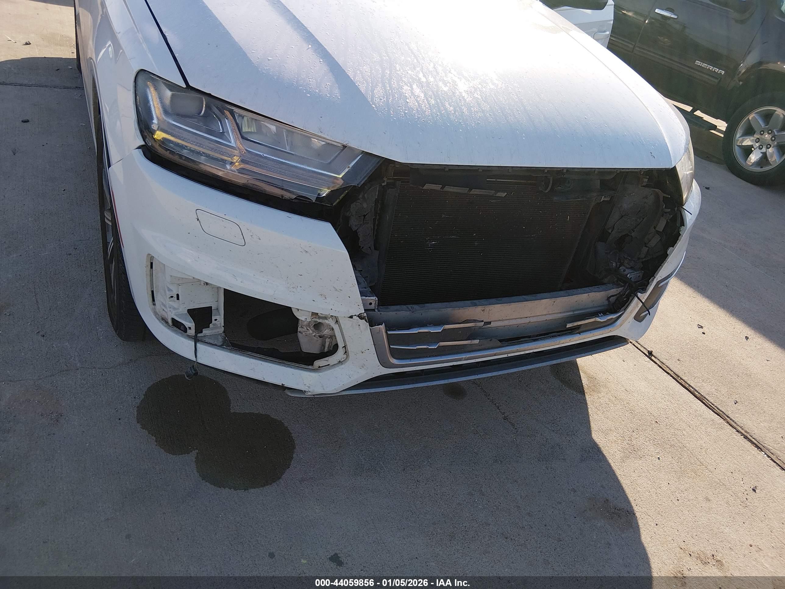 AUDI Q7 image 6