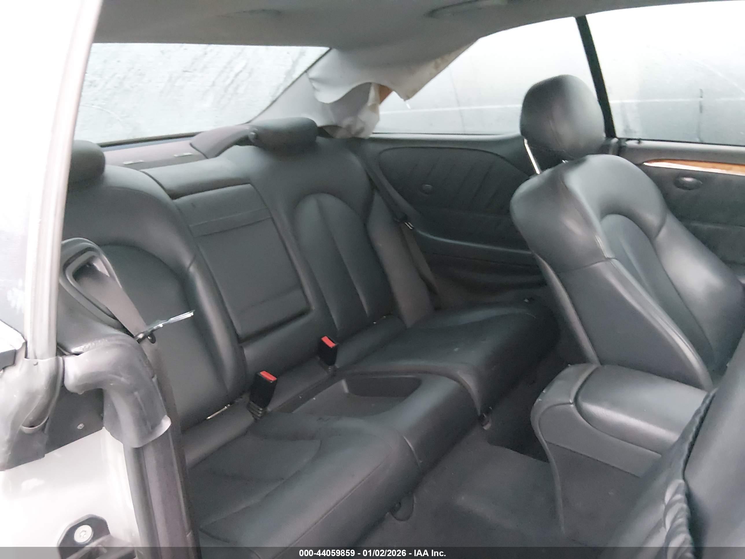 MERCEDES-BENZ CLK image 8