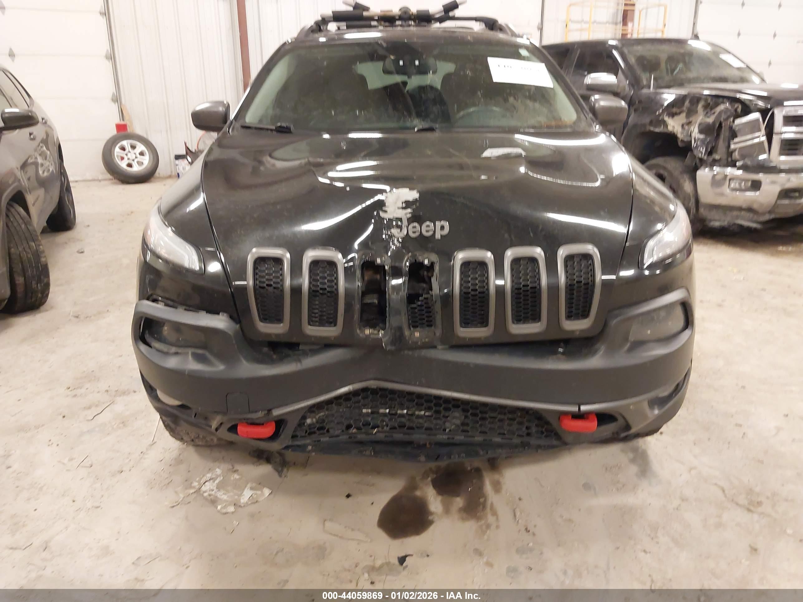 JEEP CHEROKEE image 6