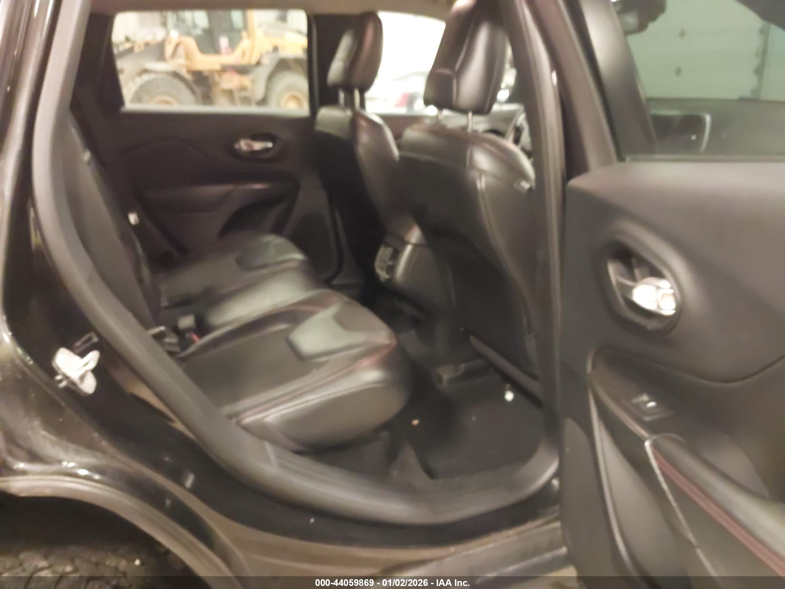 JEEP CHEROKEE image 8