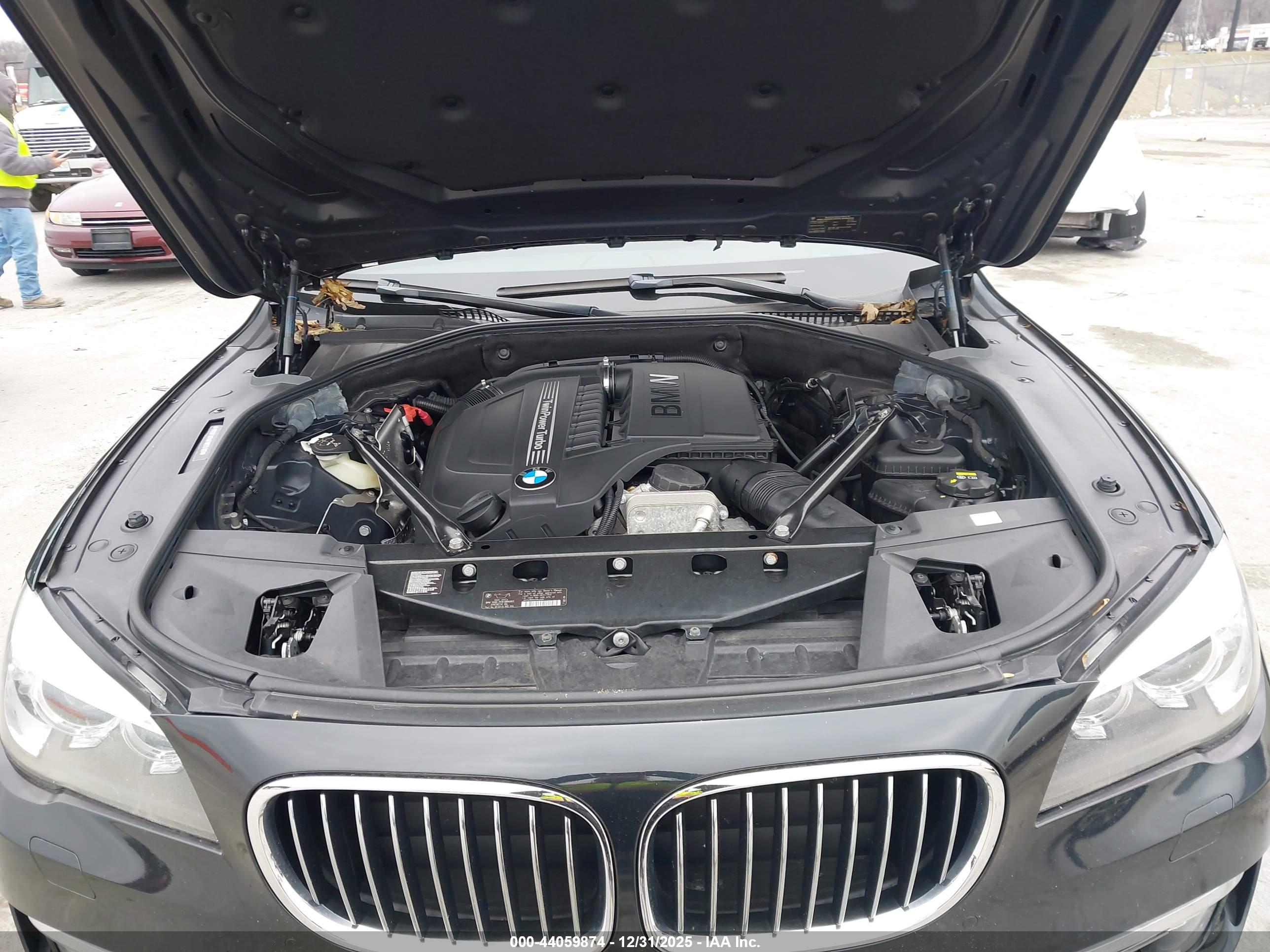 BMW 740LI image 10