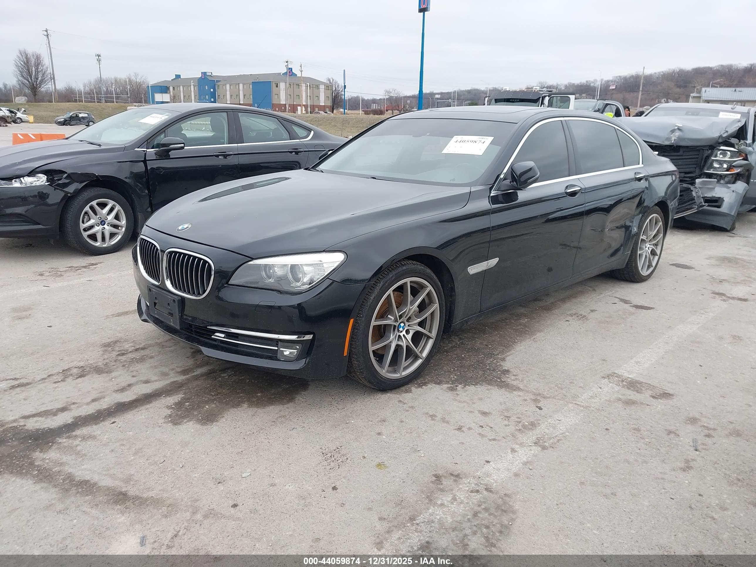 BMW 740LI image 2