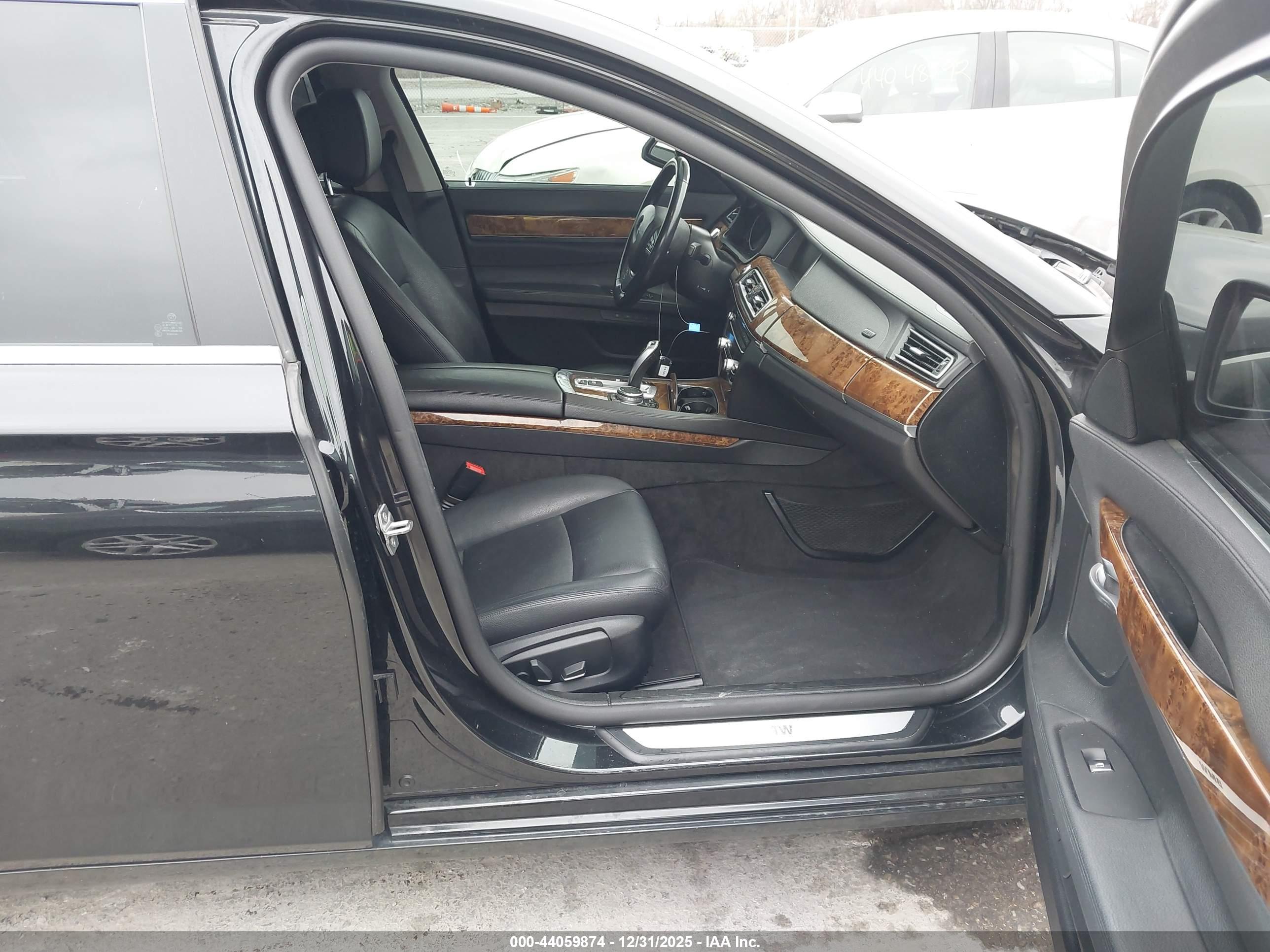 BMW 740LI image 5