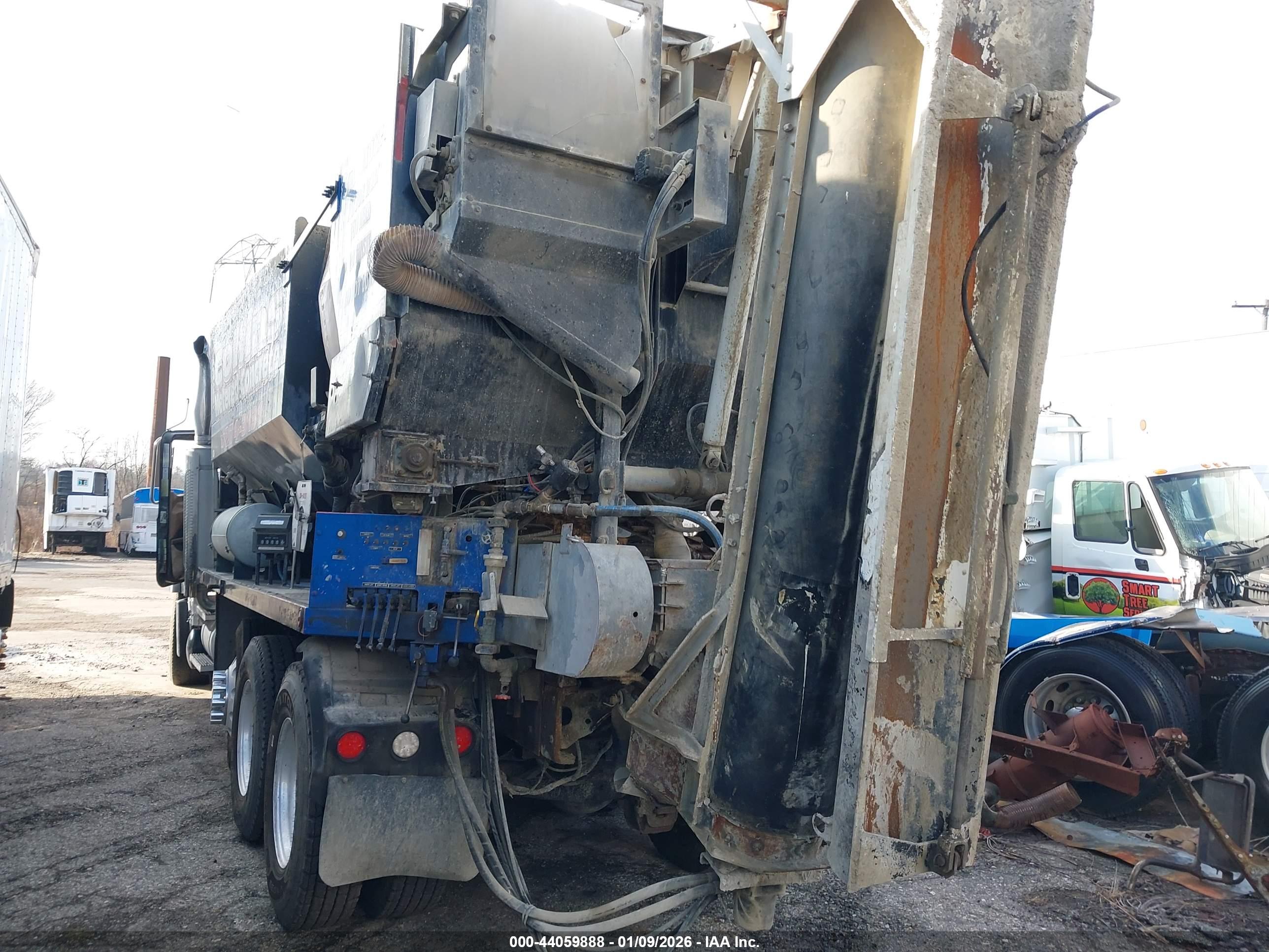MACK 700 image 7