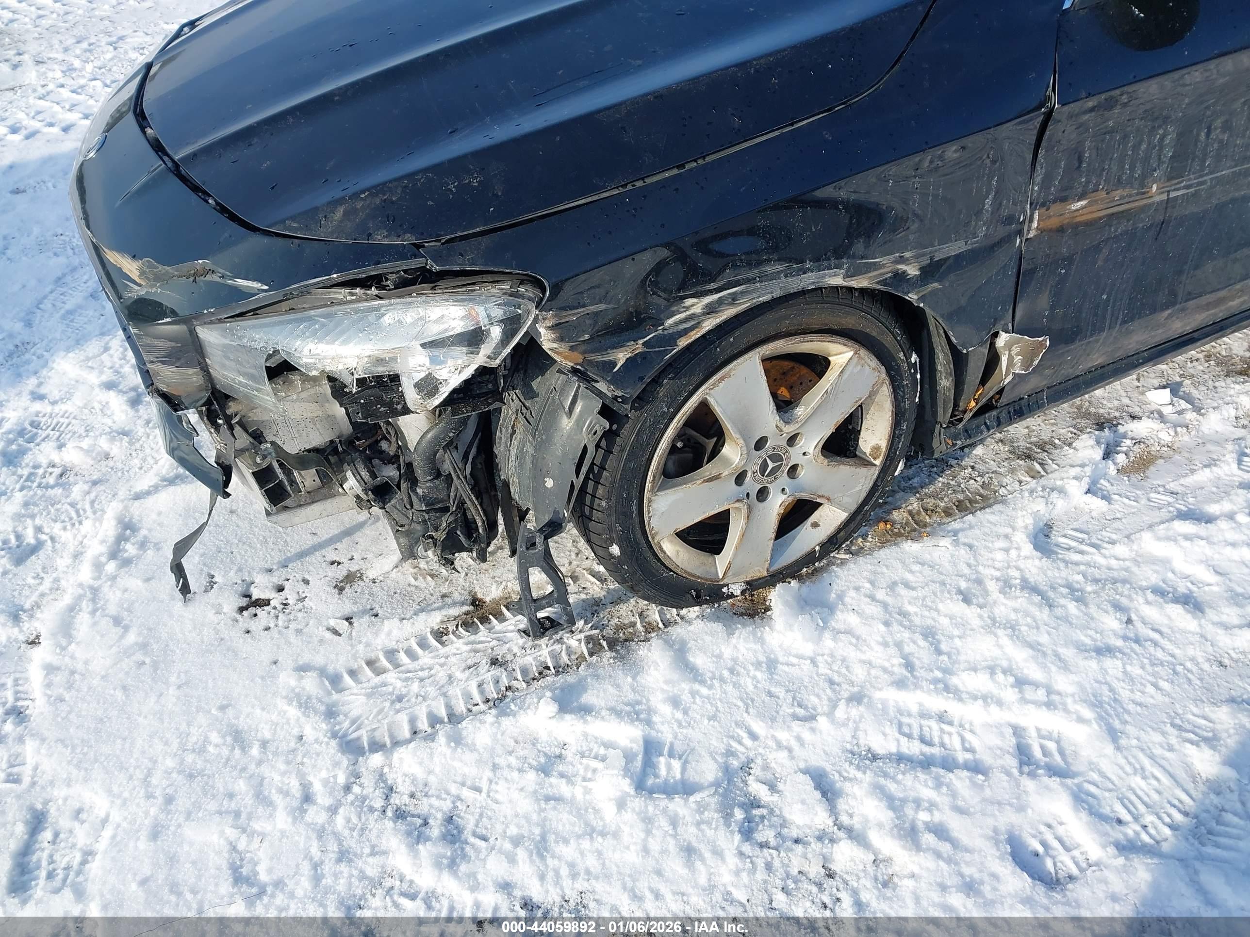 MERCEDES-BENZ CLA image 6