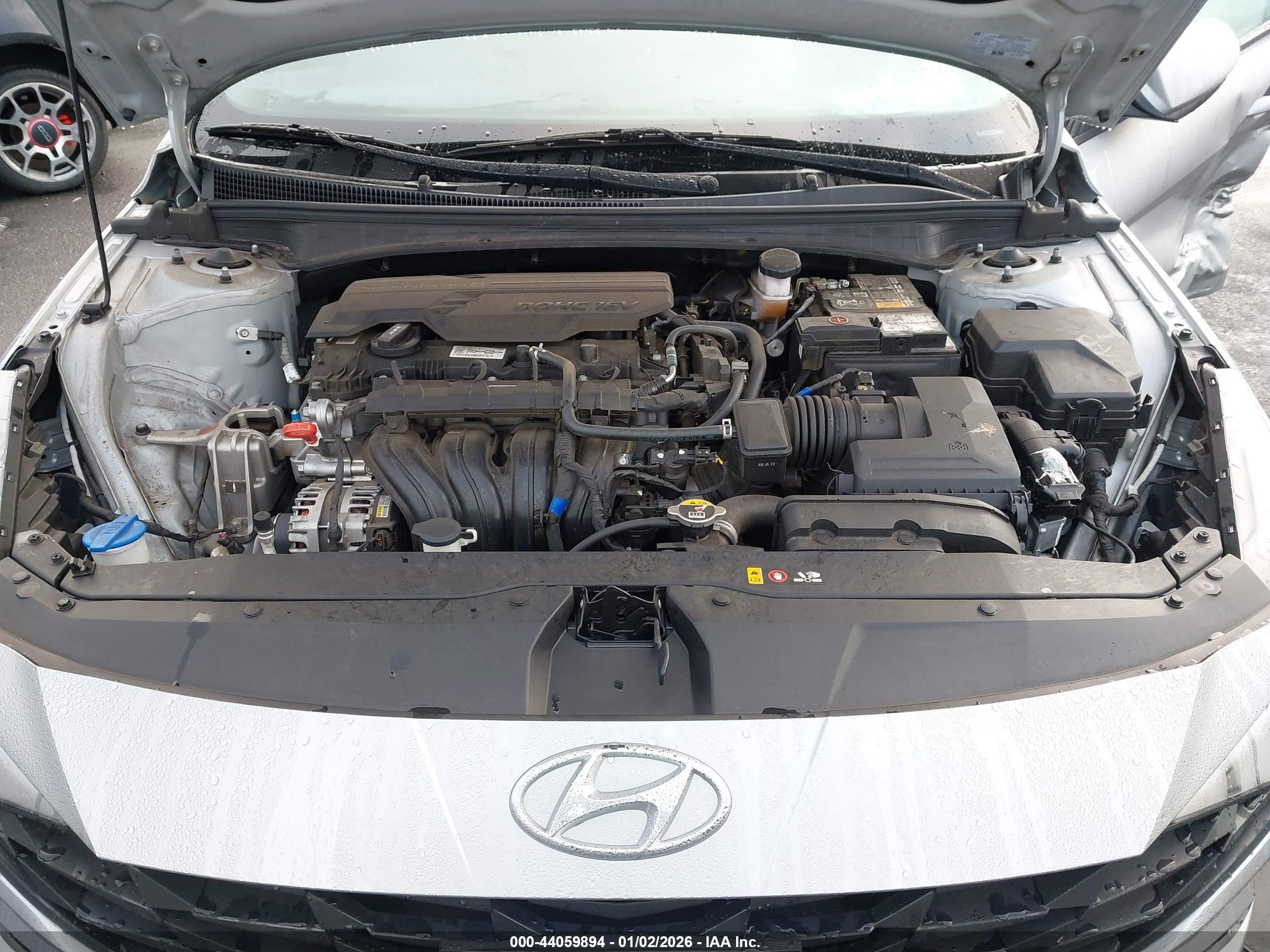 HYUNDAI ELANTRA image 10