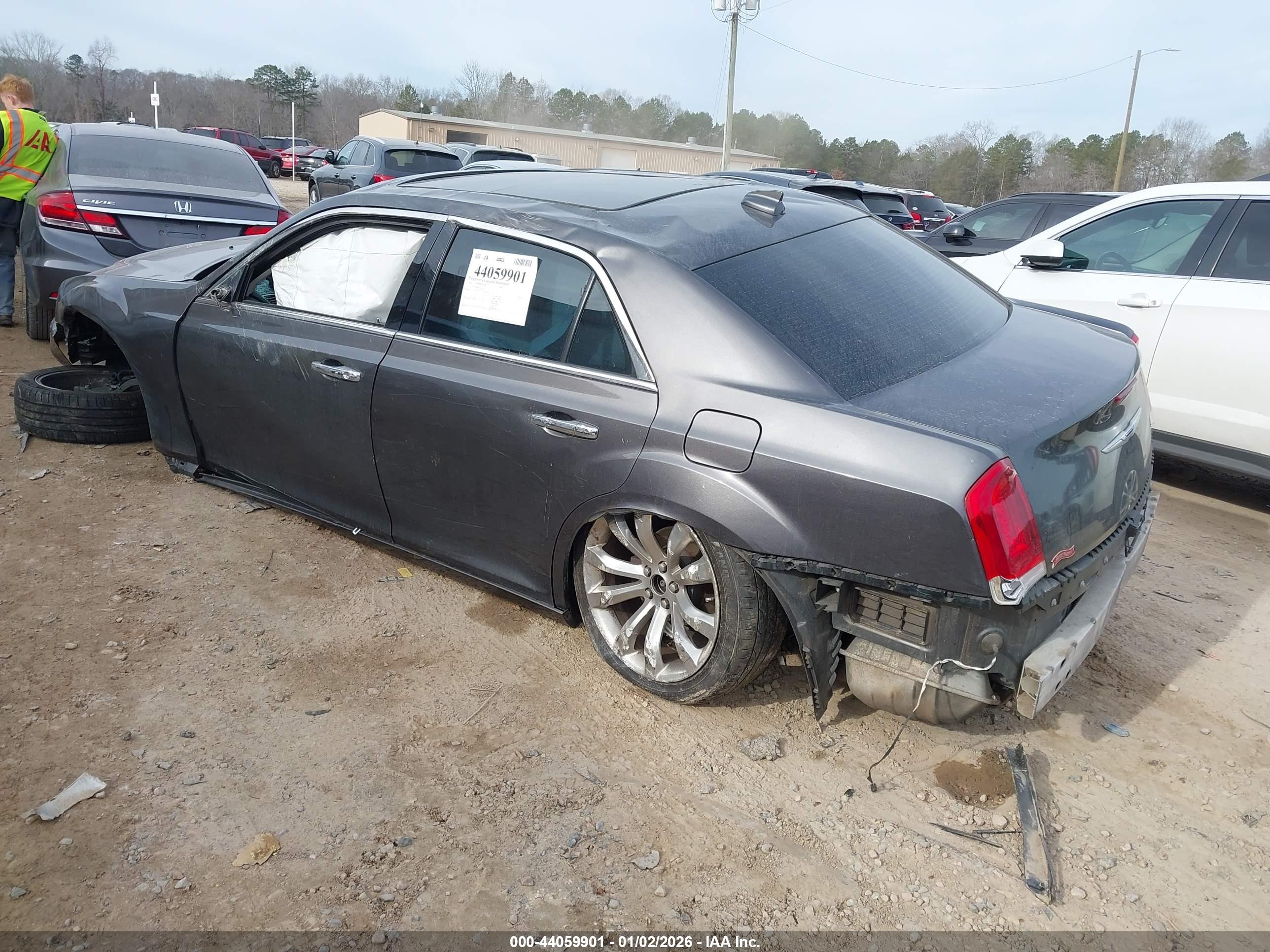 CHRYSLER 300 image 3