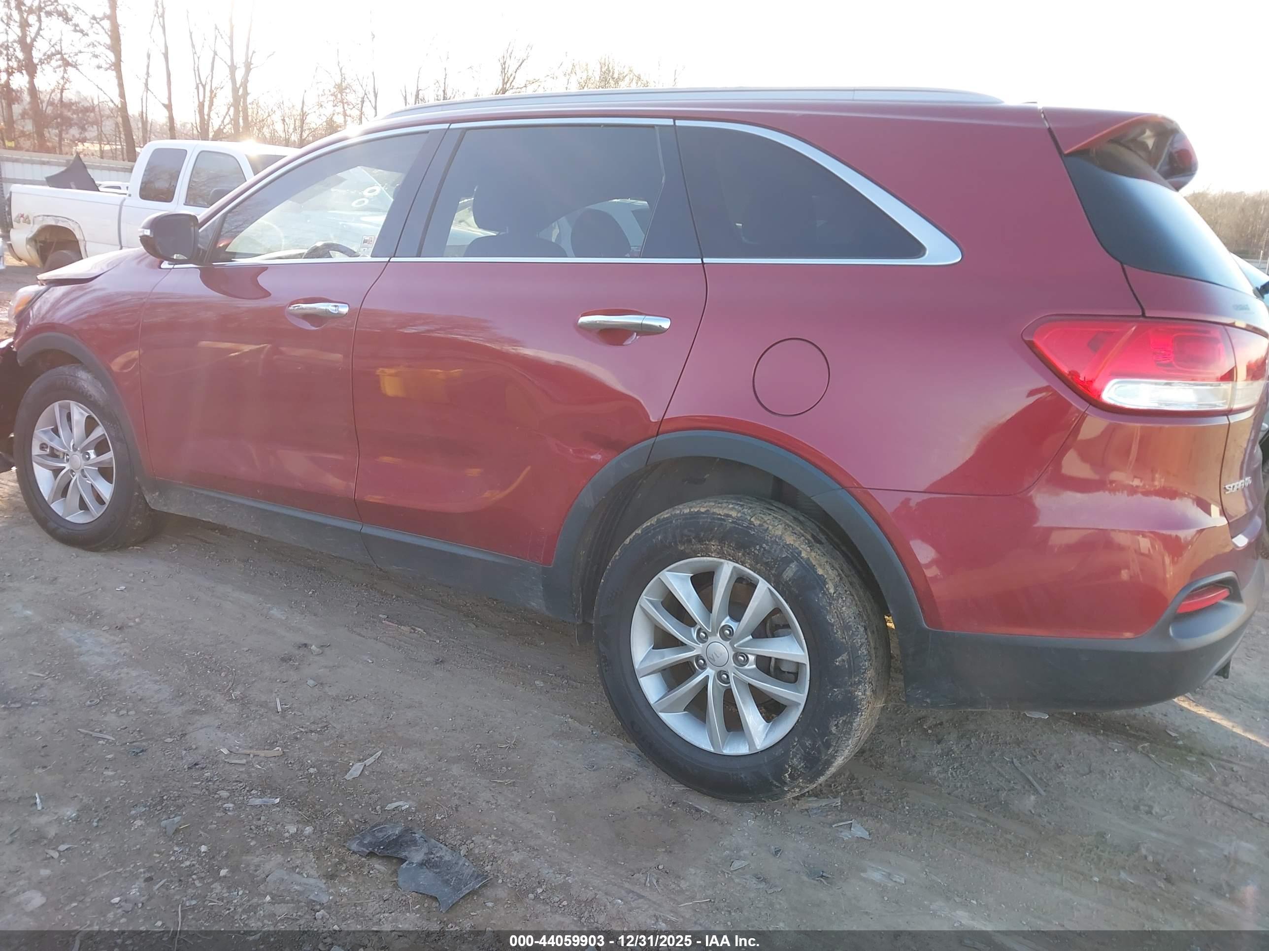 KIA SORENTO image 3