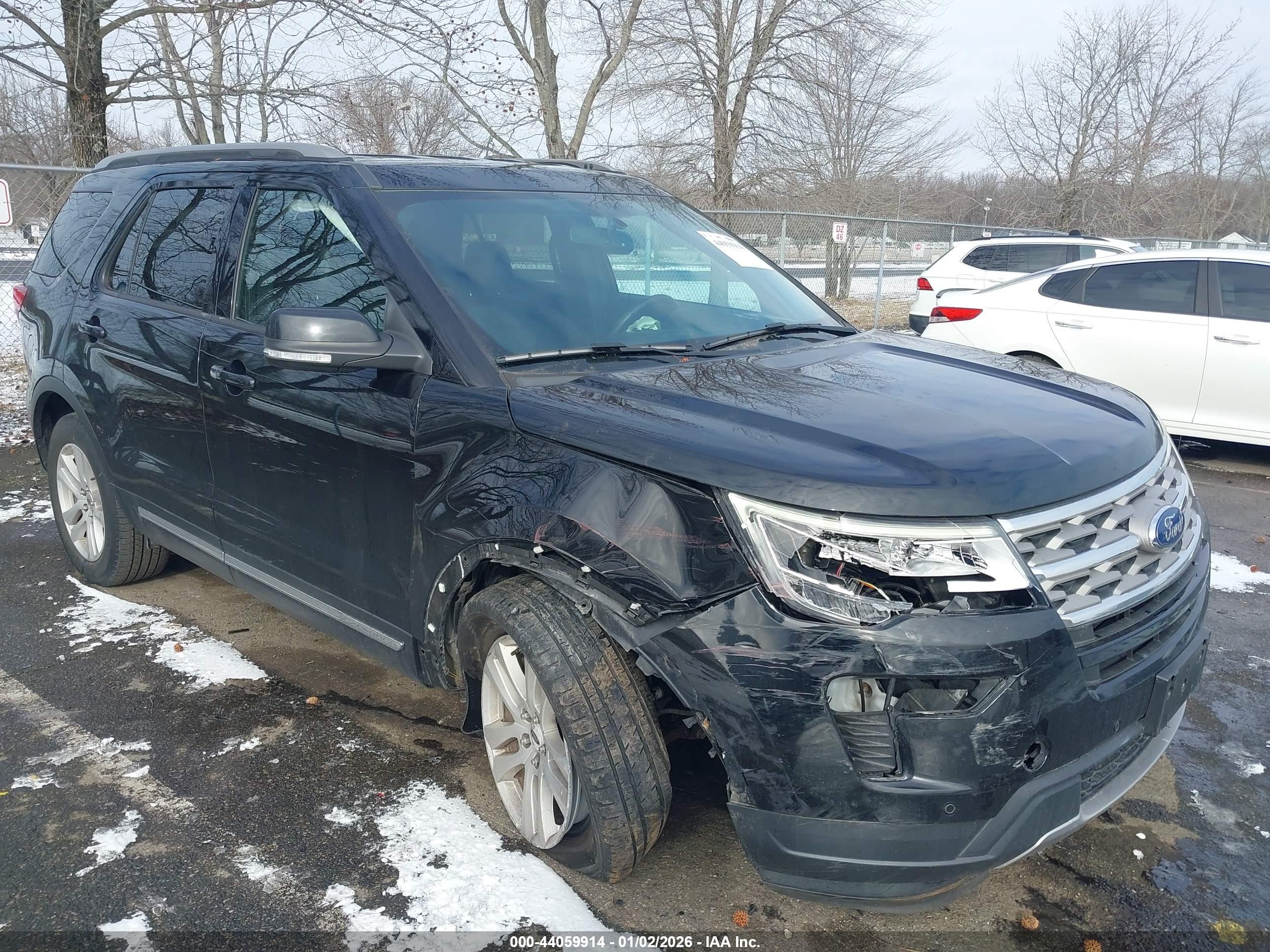 FORD EXPLORER image 6