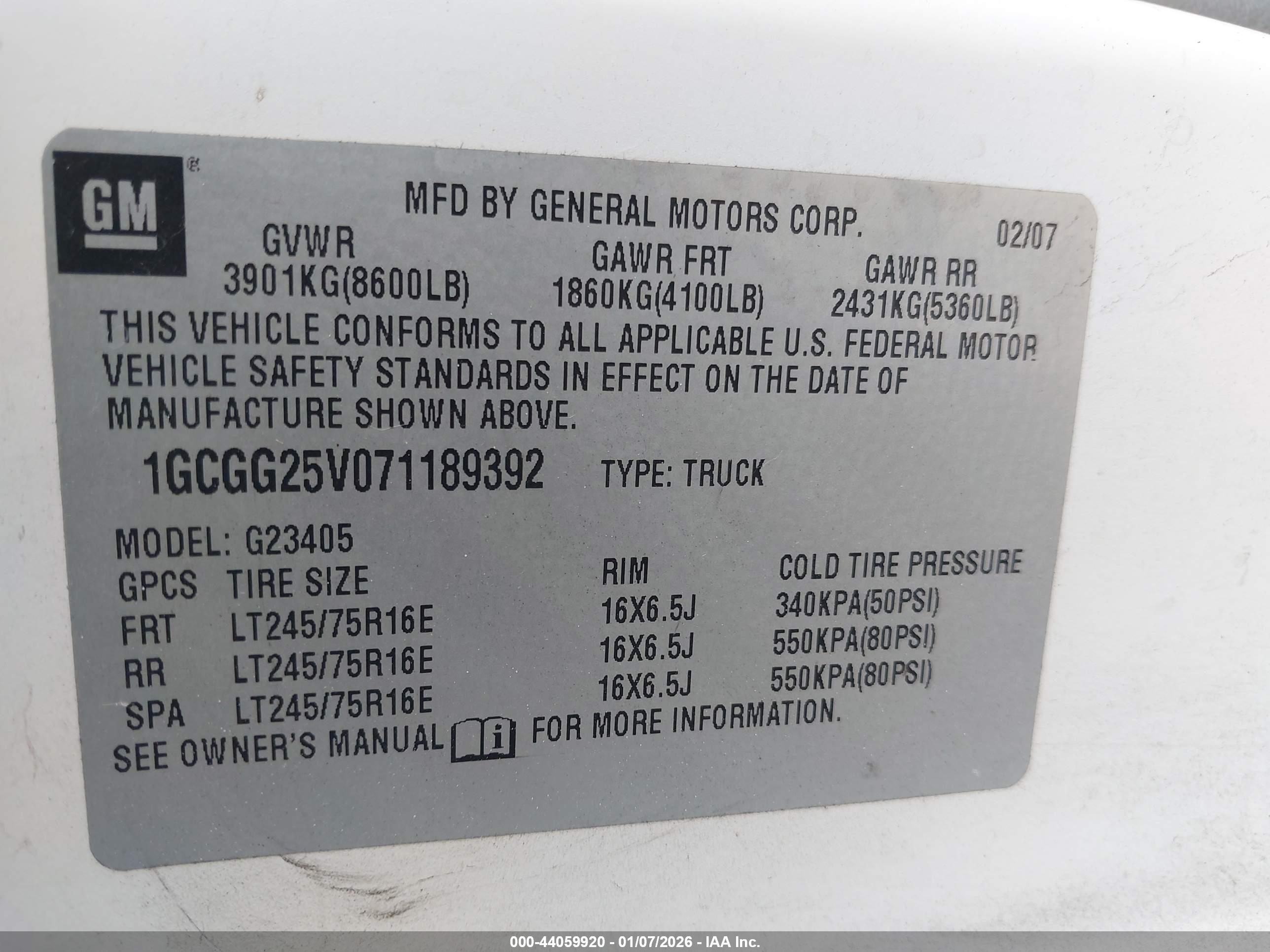 CHEVROLET EXPRESS image 9