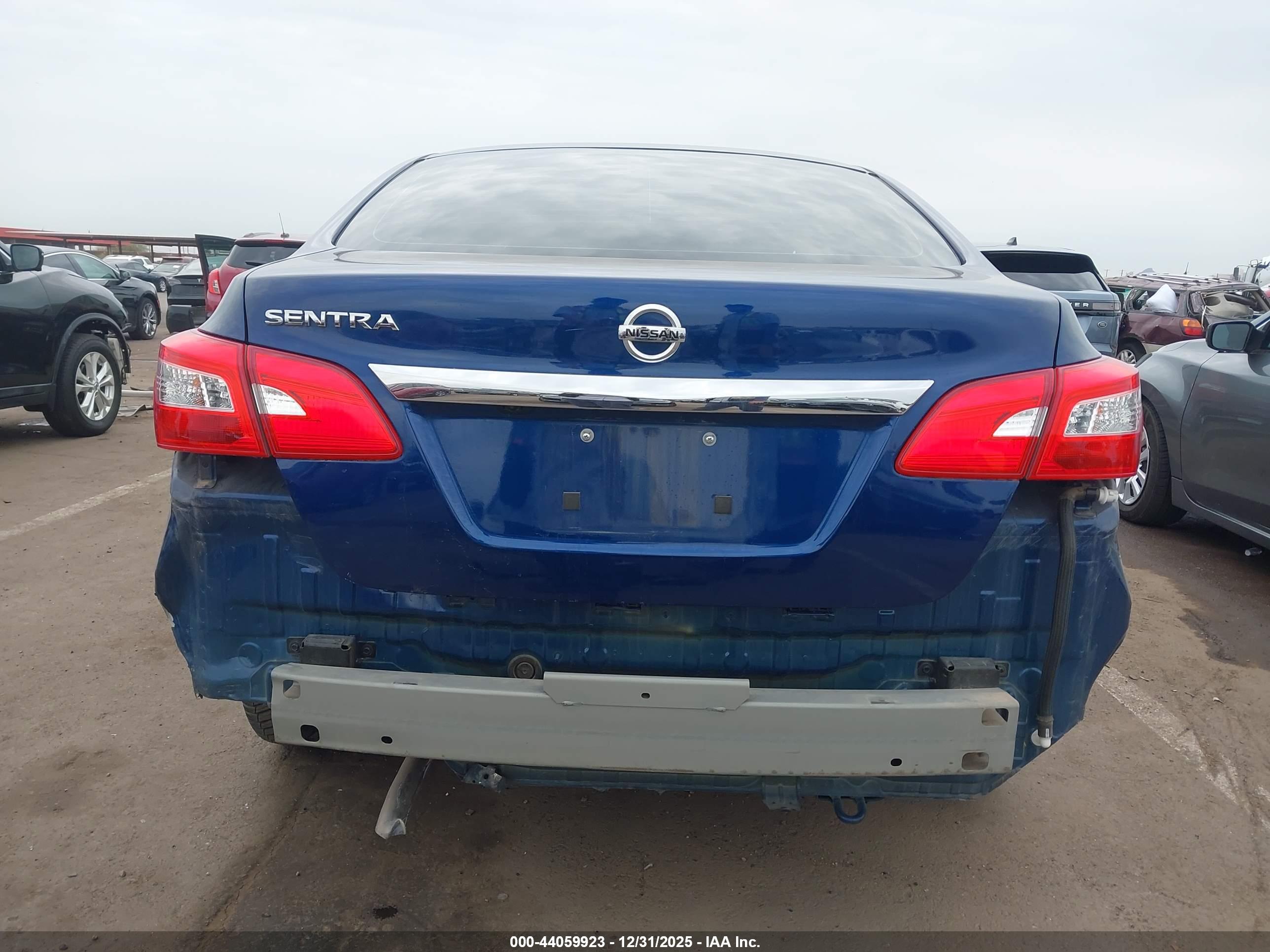 NISSAN SENTRA image 6
