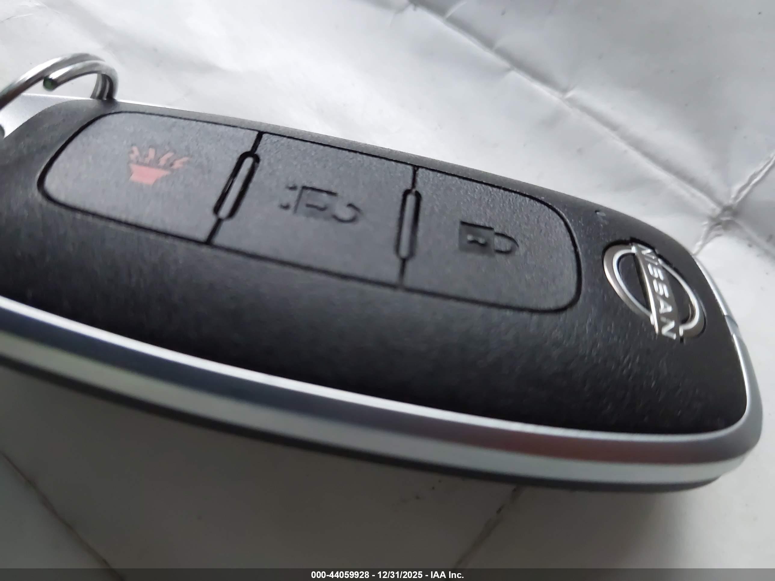 NISSAN KICKS image 11