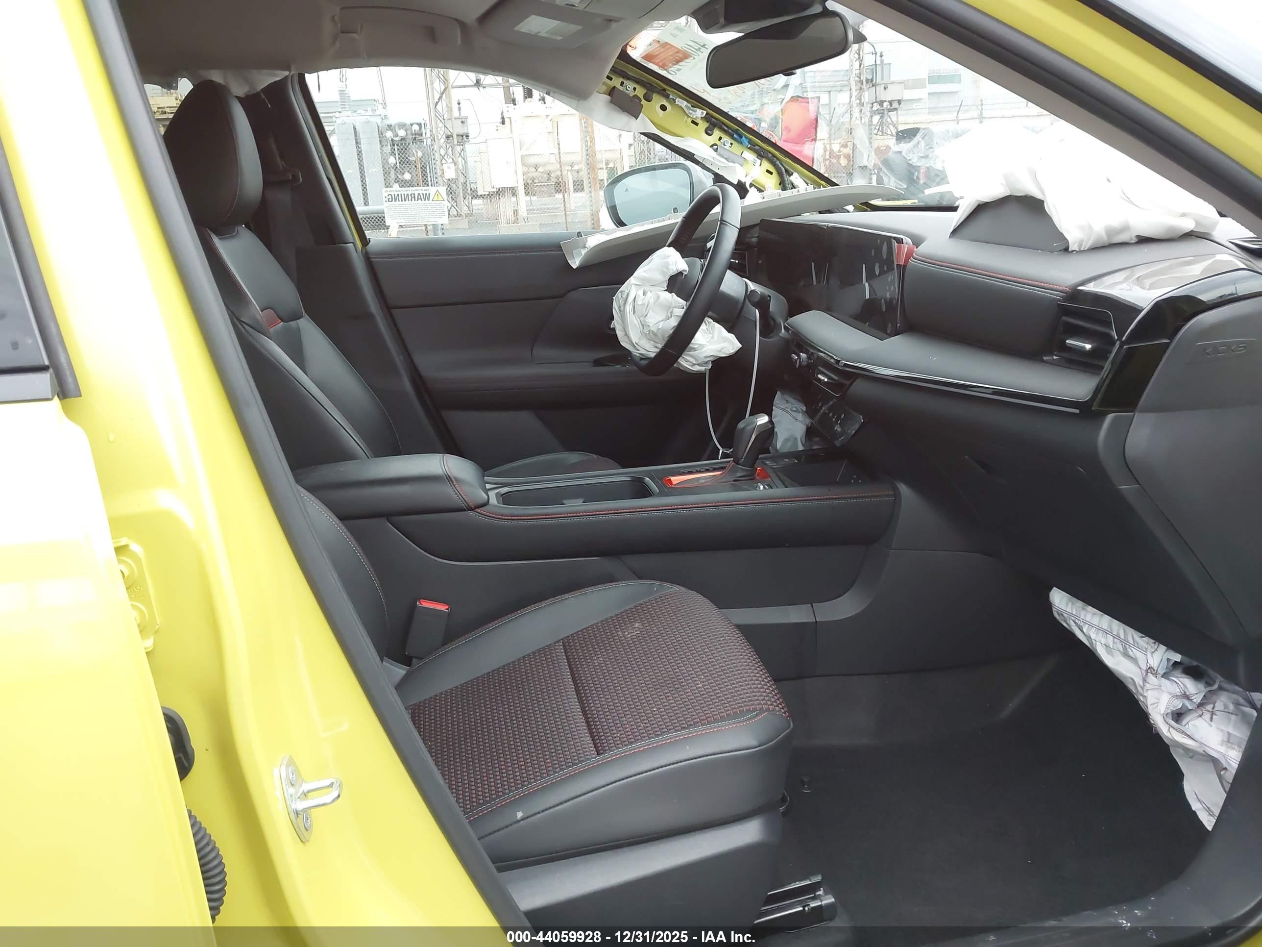 NISSAN KICKS image 5