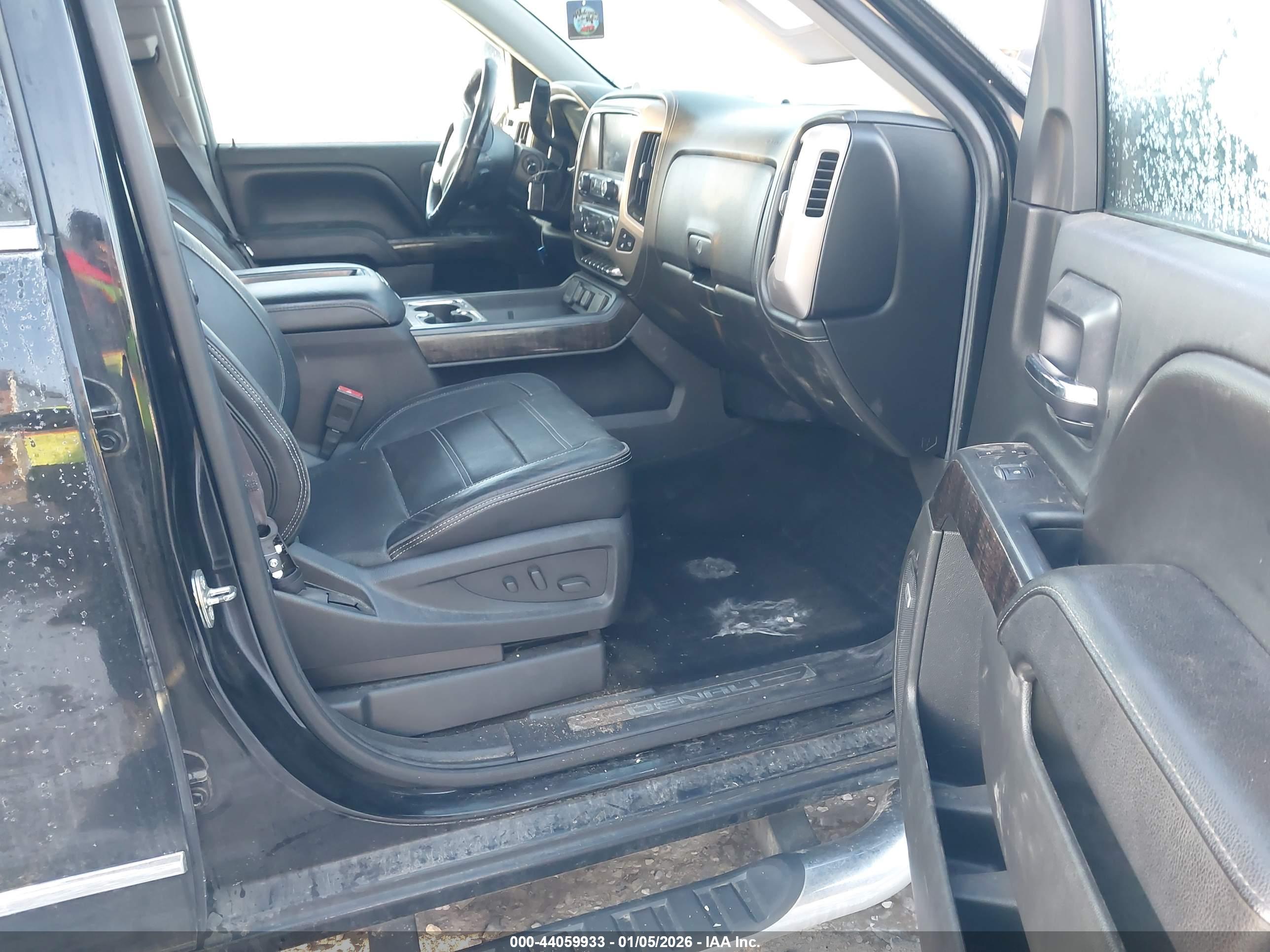 GMC SIERRA image 5