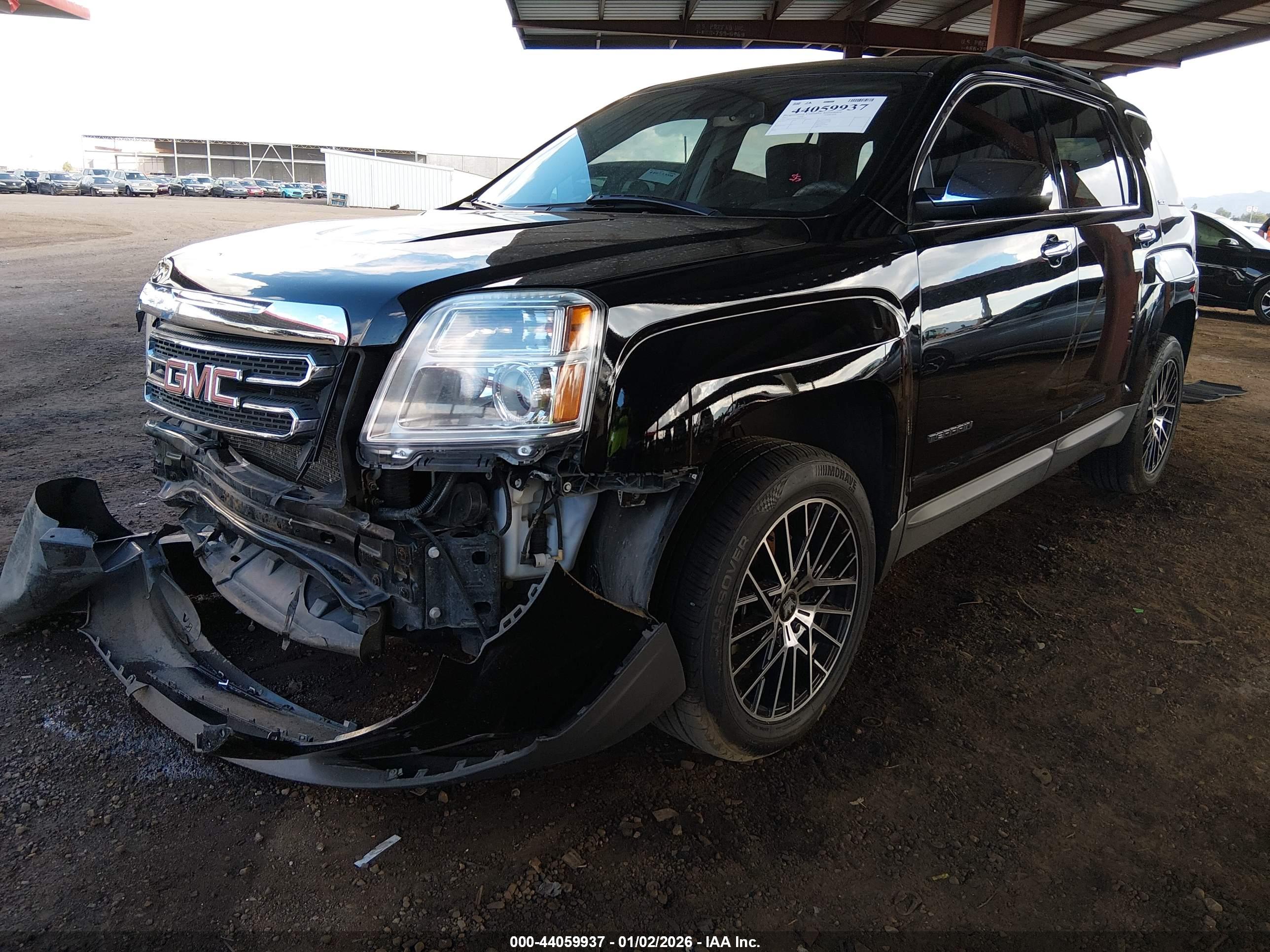 GMC TERRAIN image 2