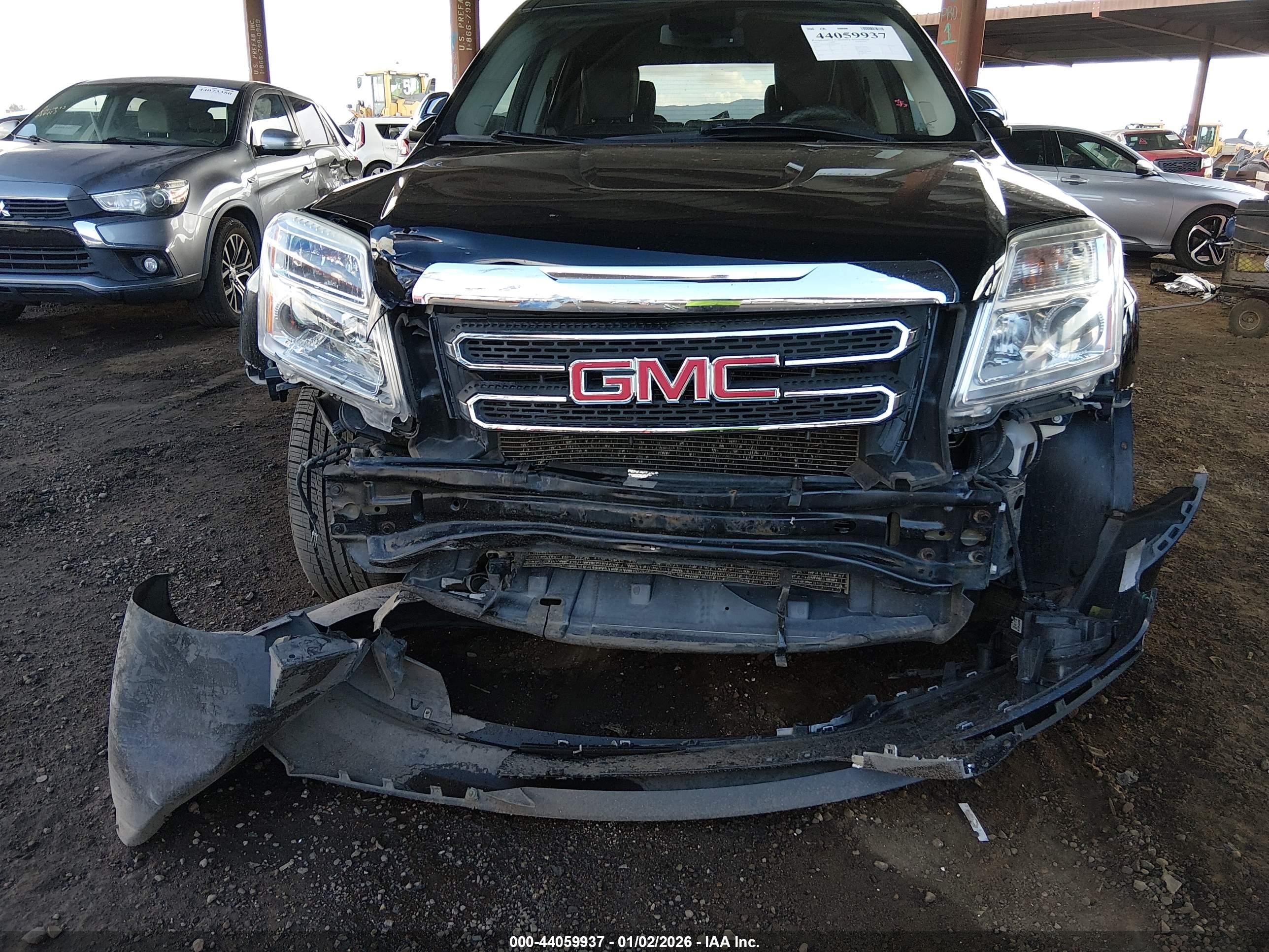 GMC TERRAIN image 6