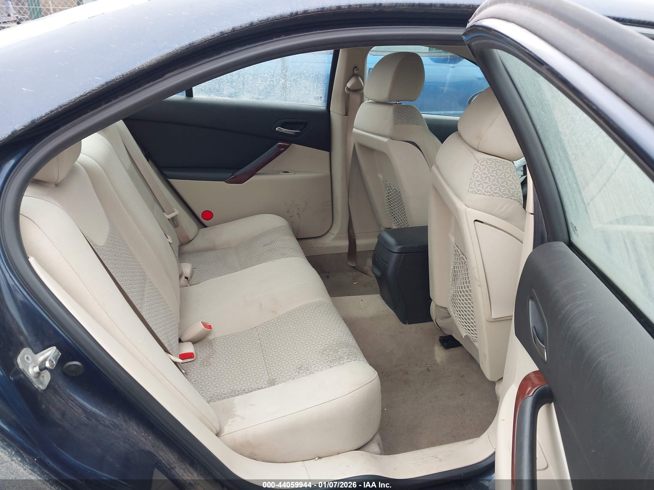 PONTIAC G6 image 8