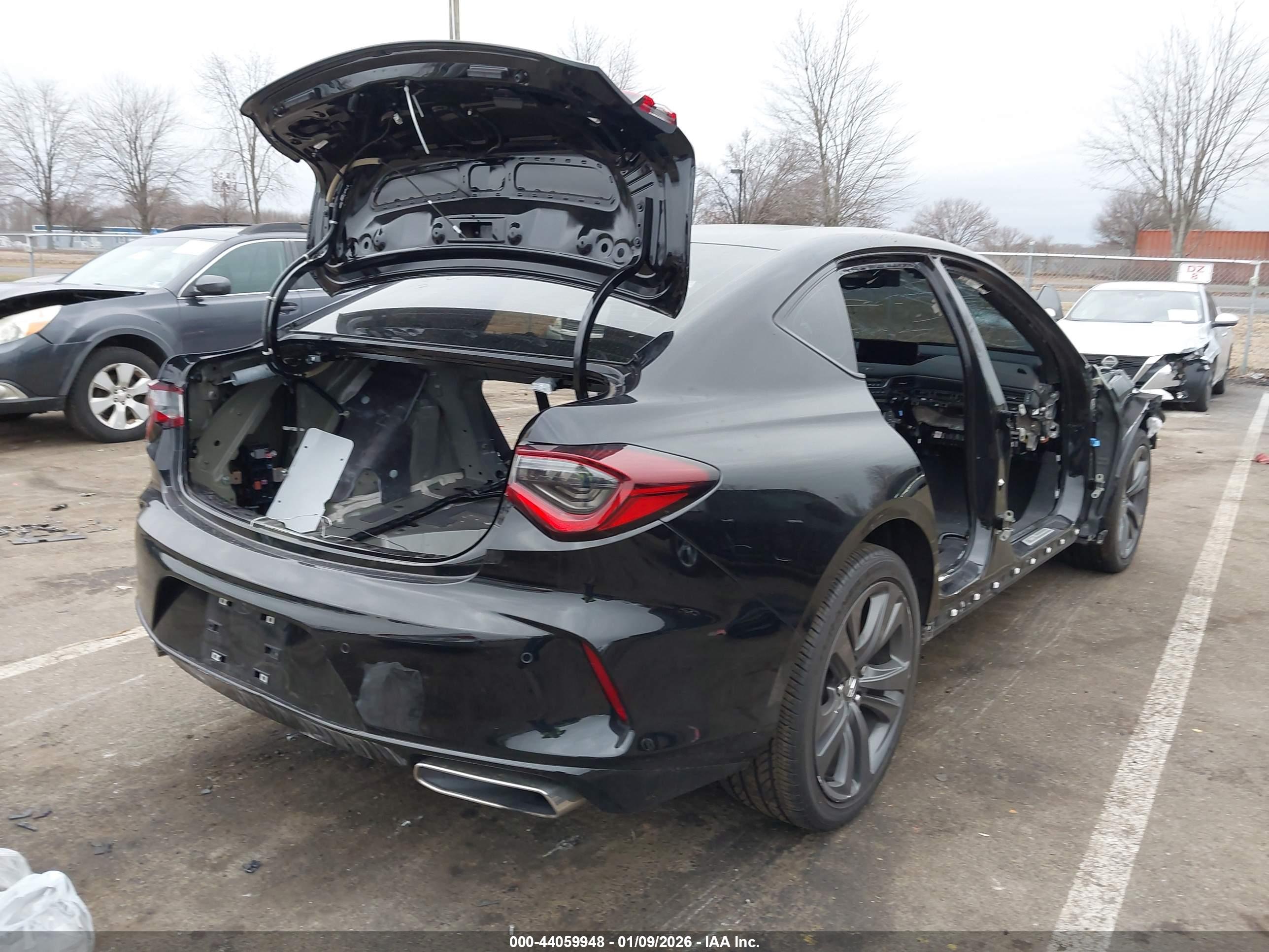 ACURA TLX image 4