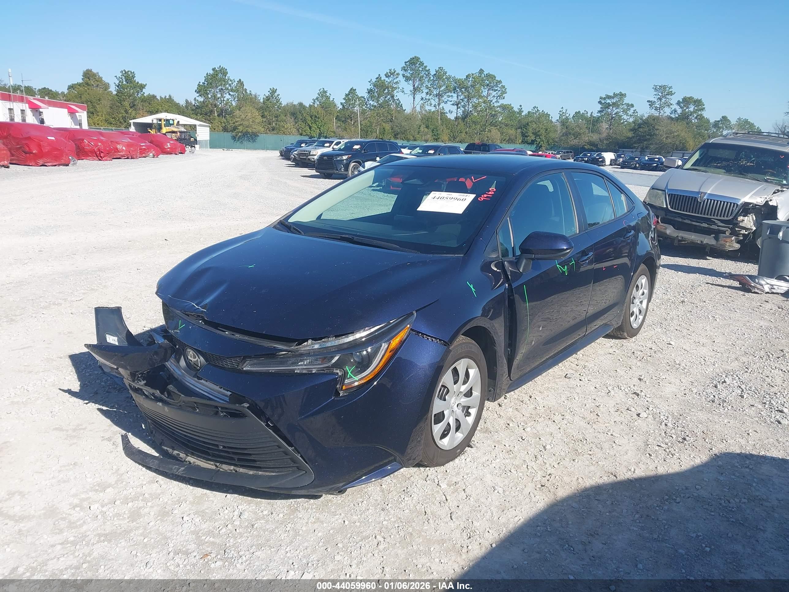 TOYOTA COROLLA image 2