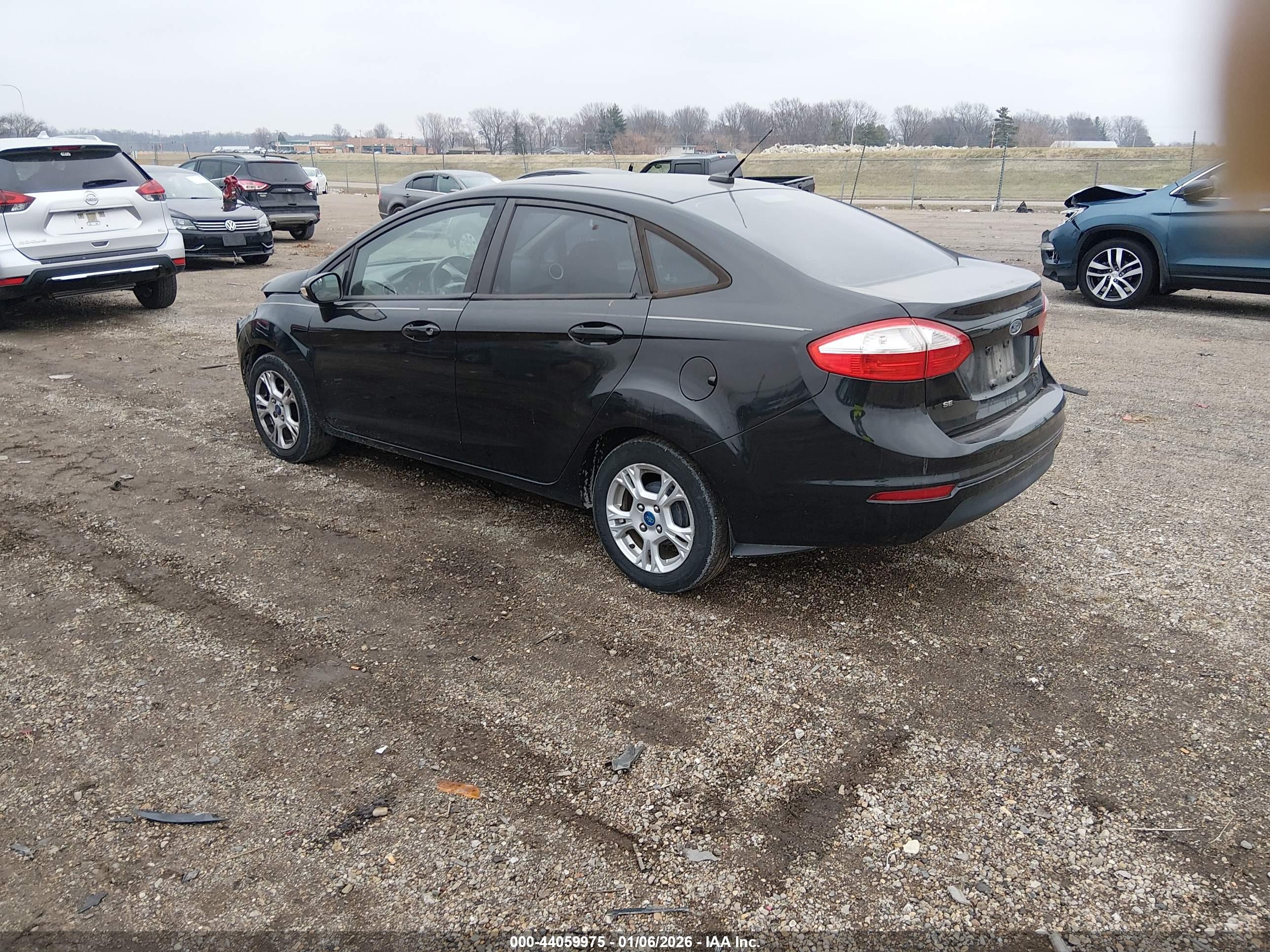 FORD FIESTA image 3