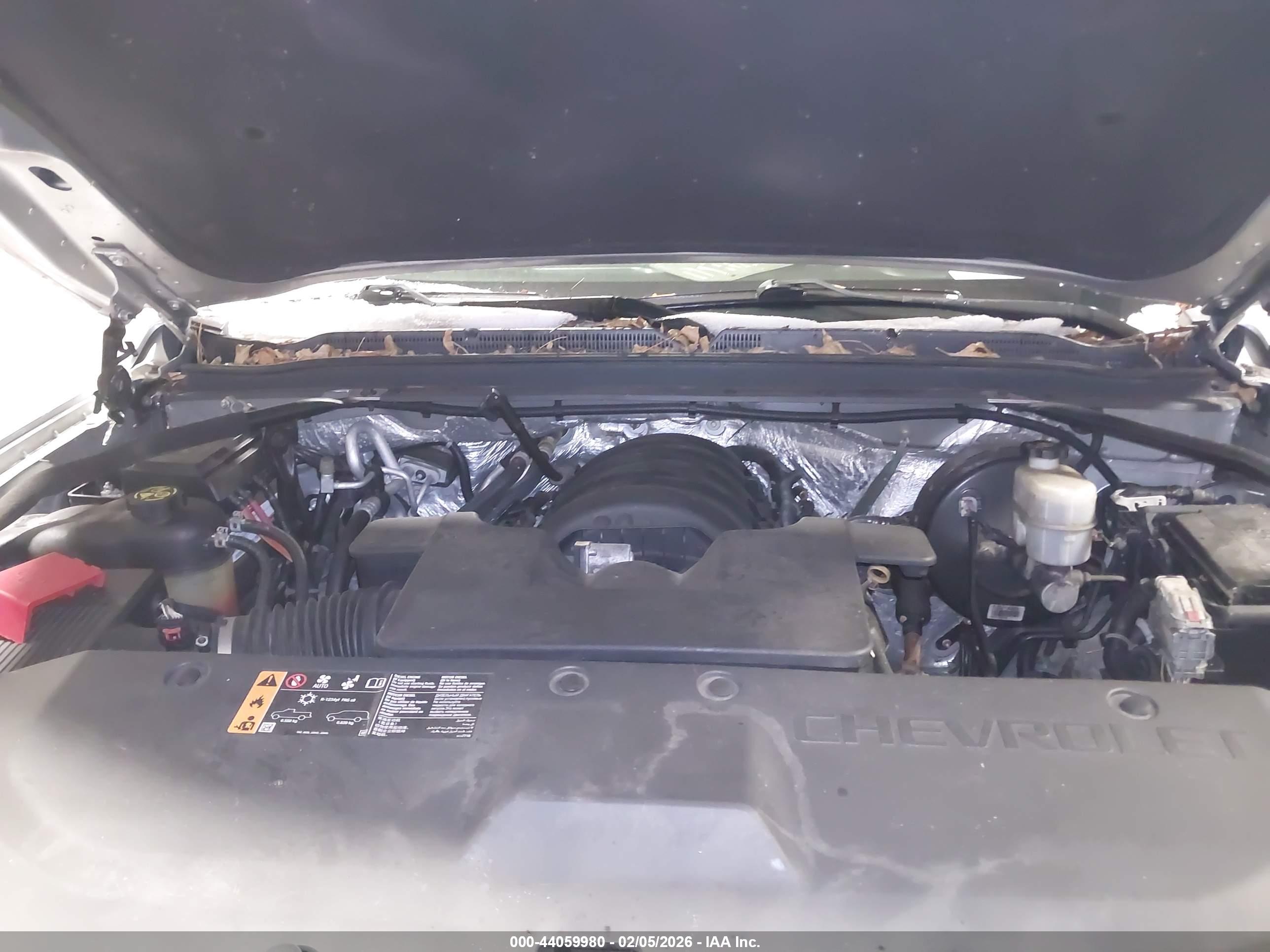 CHEVROLET SUBURBAN image 10