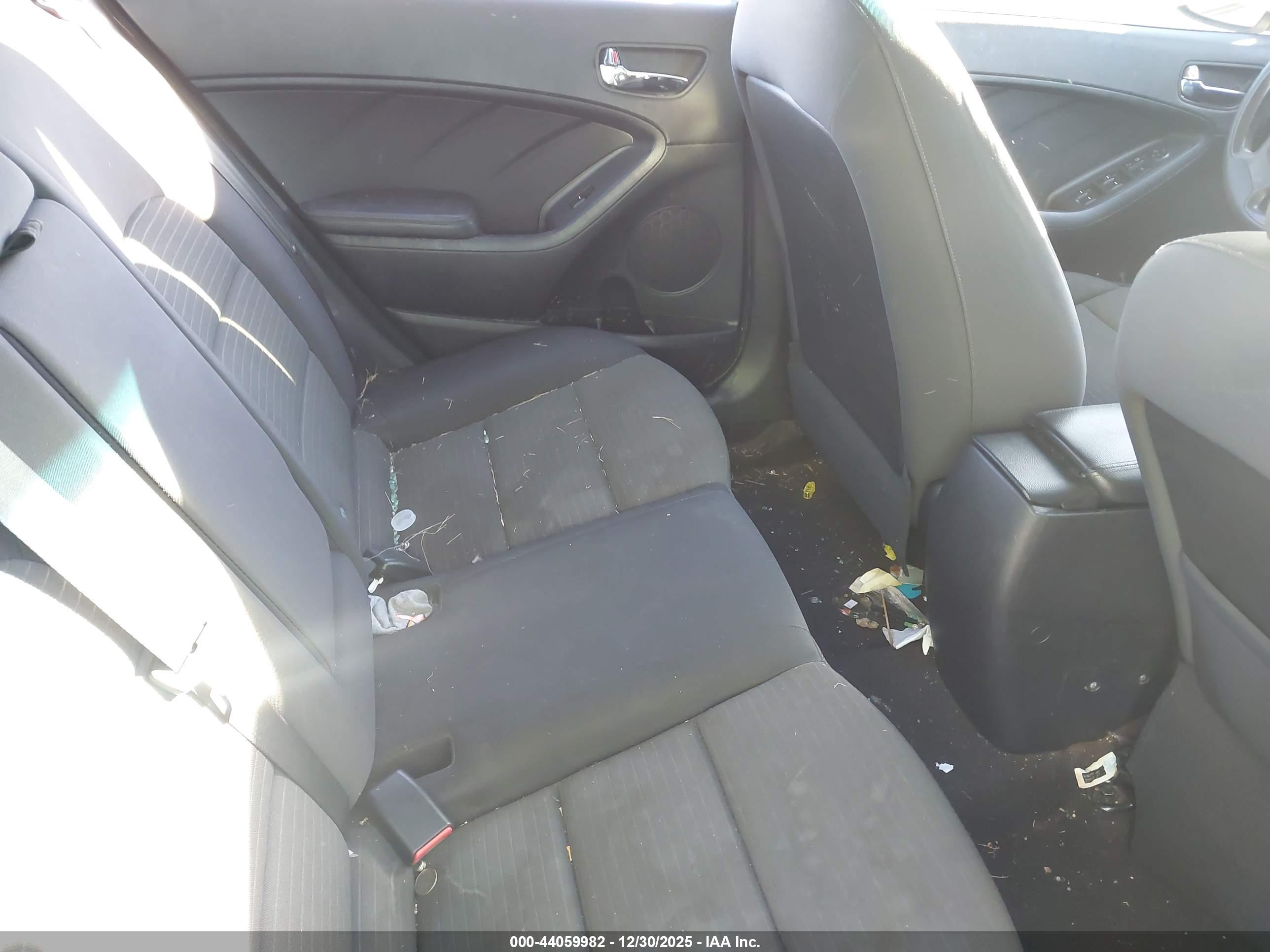 KIA FORTE image 8