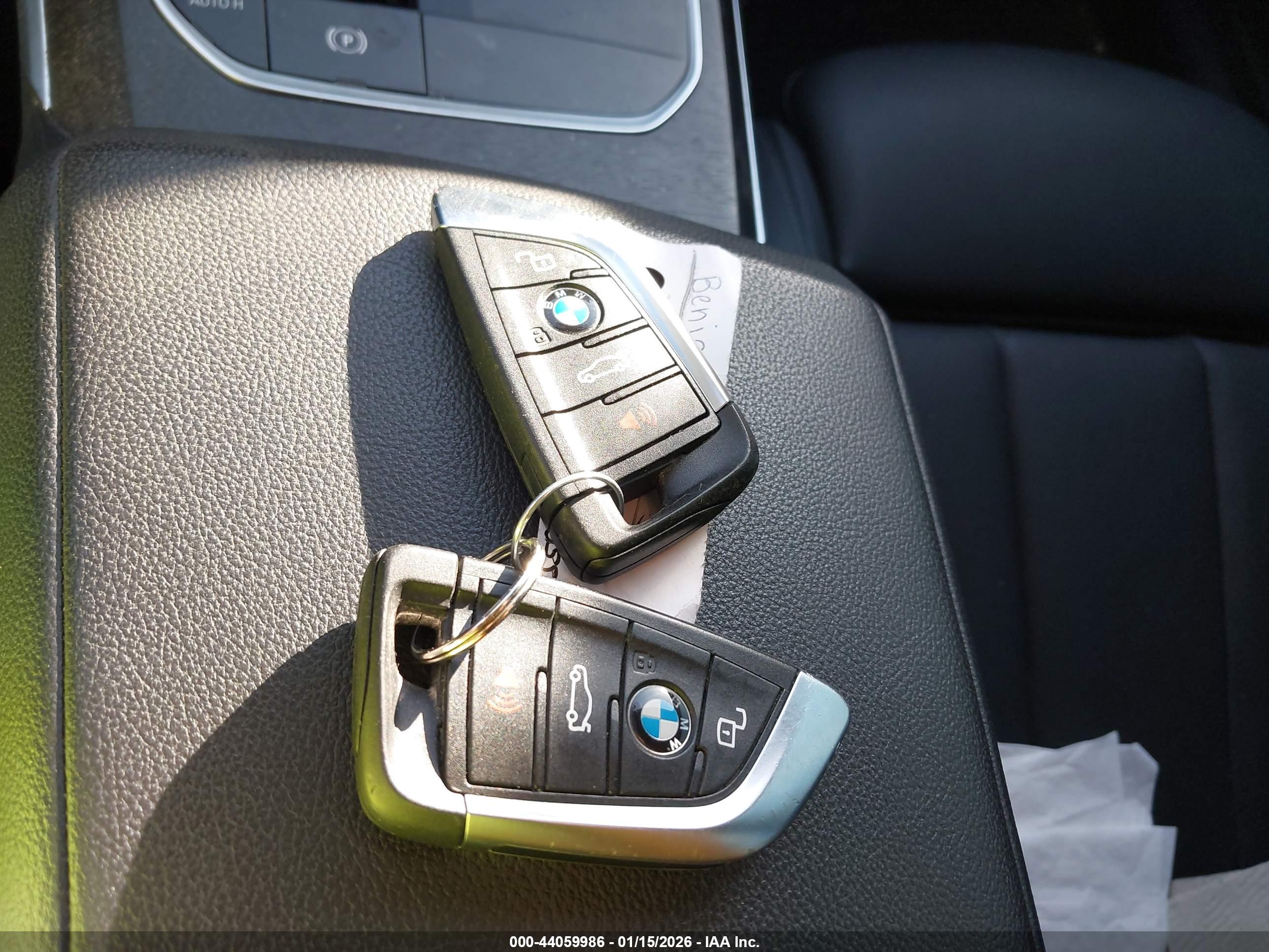 BMW I4 image 11