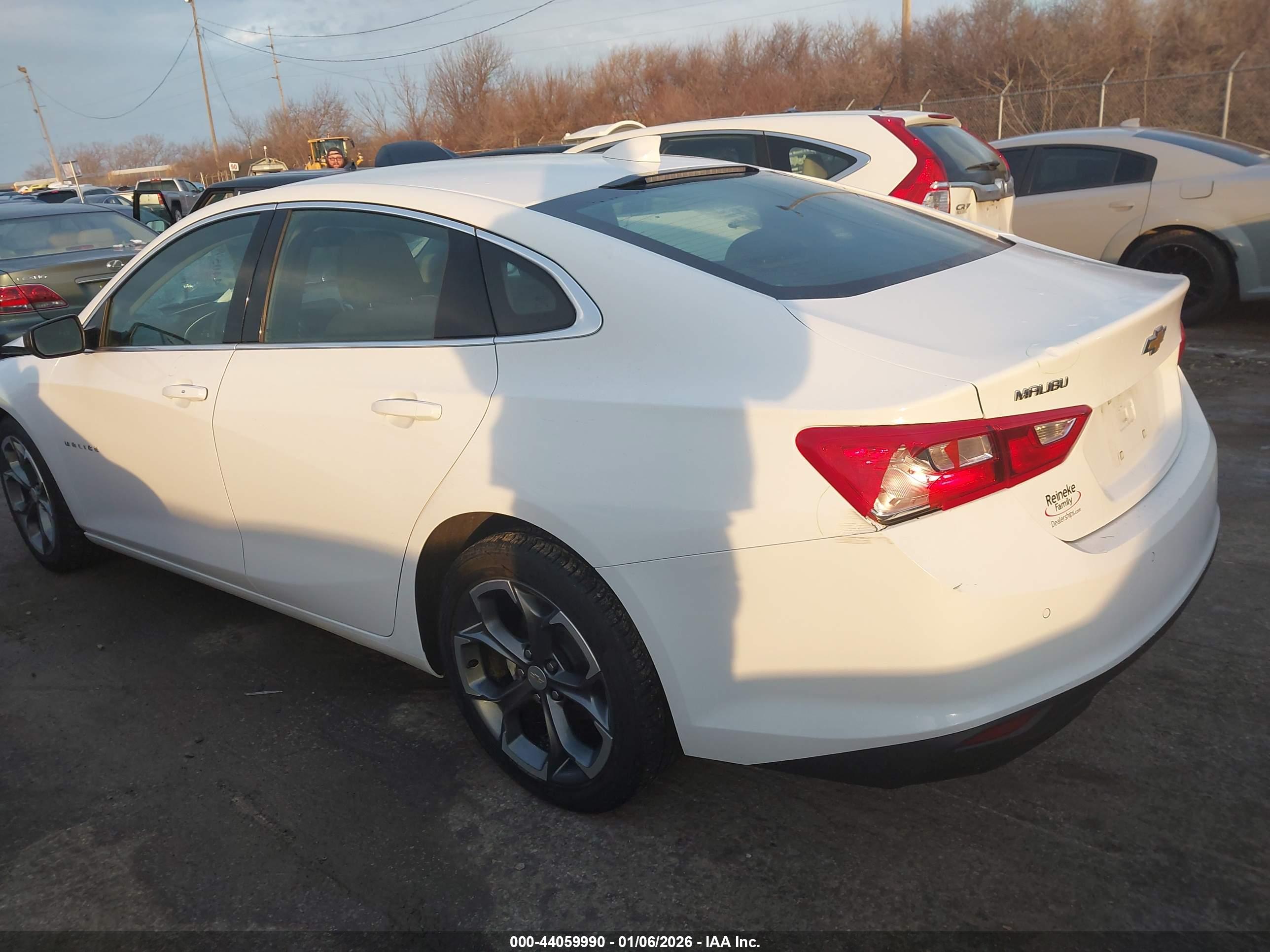 CHEVROLET MALIBU image 3